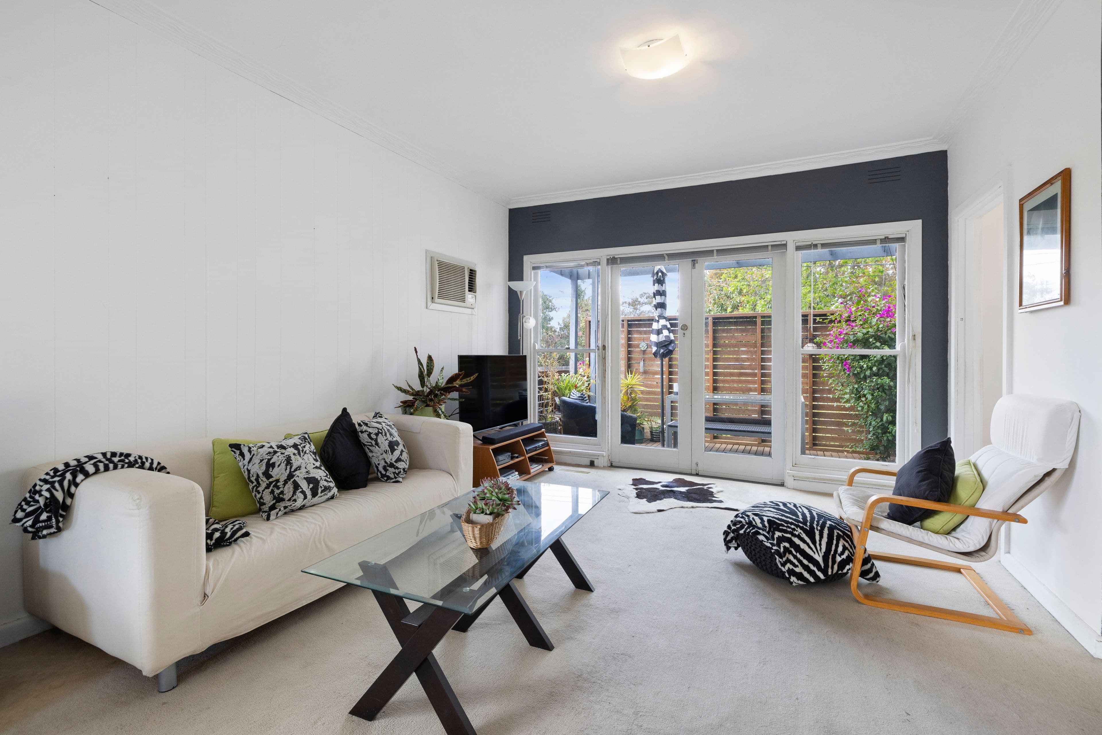 11 Munro Avenue, Cheltenham VIC 3192, Cheltenham - Thumbnail 3