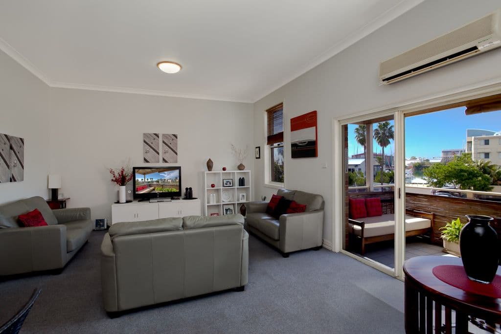 74 Hannell Street, NEWCASTLE NSW 2300, Newcastle - Thumbnail 2