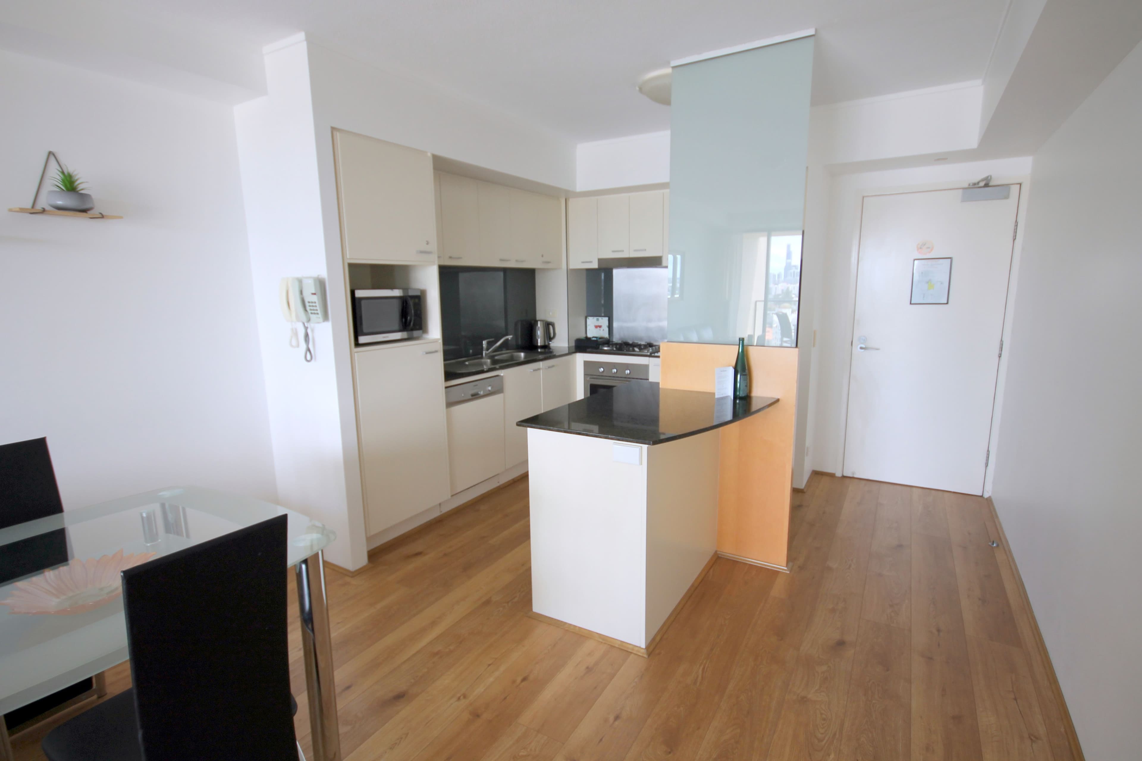 Broadbeach QLD 4218, Broadbeach - Image 1