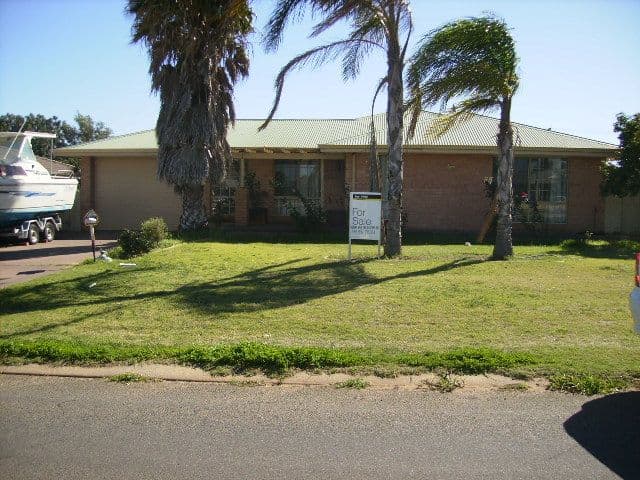 17 Pinyali Way, WAGGRAKINE WA 6530, Waggrakine - Image 1
