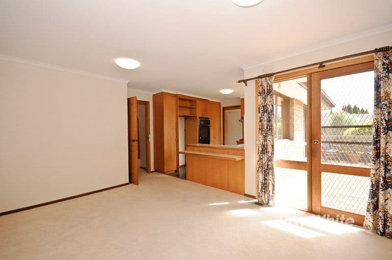 12 Matilda Avenue, WANTIRNA SOUTH VIC 3152, Wantirna South - Thumbnail 3