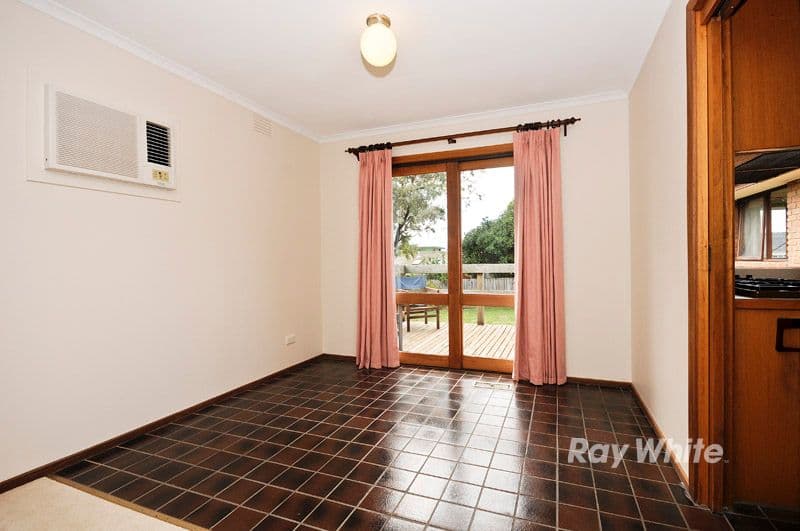 12 Matilda Avenue, WANTIRNA SOUTH VIC 3152, Wantirna South - Thumbnail 7