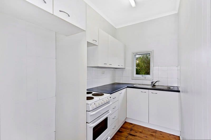 6 Ventura Avenue, BATEAU BAY NSW 2261, Bateau Bay - Thumbnail 5