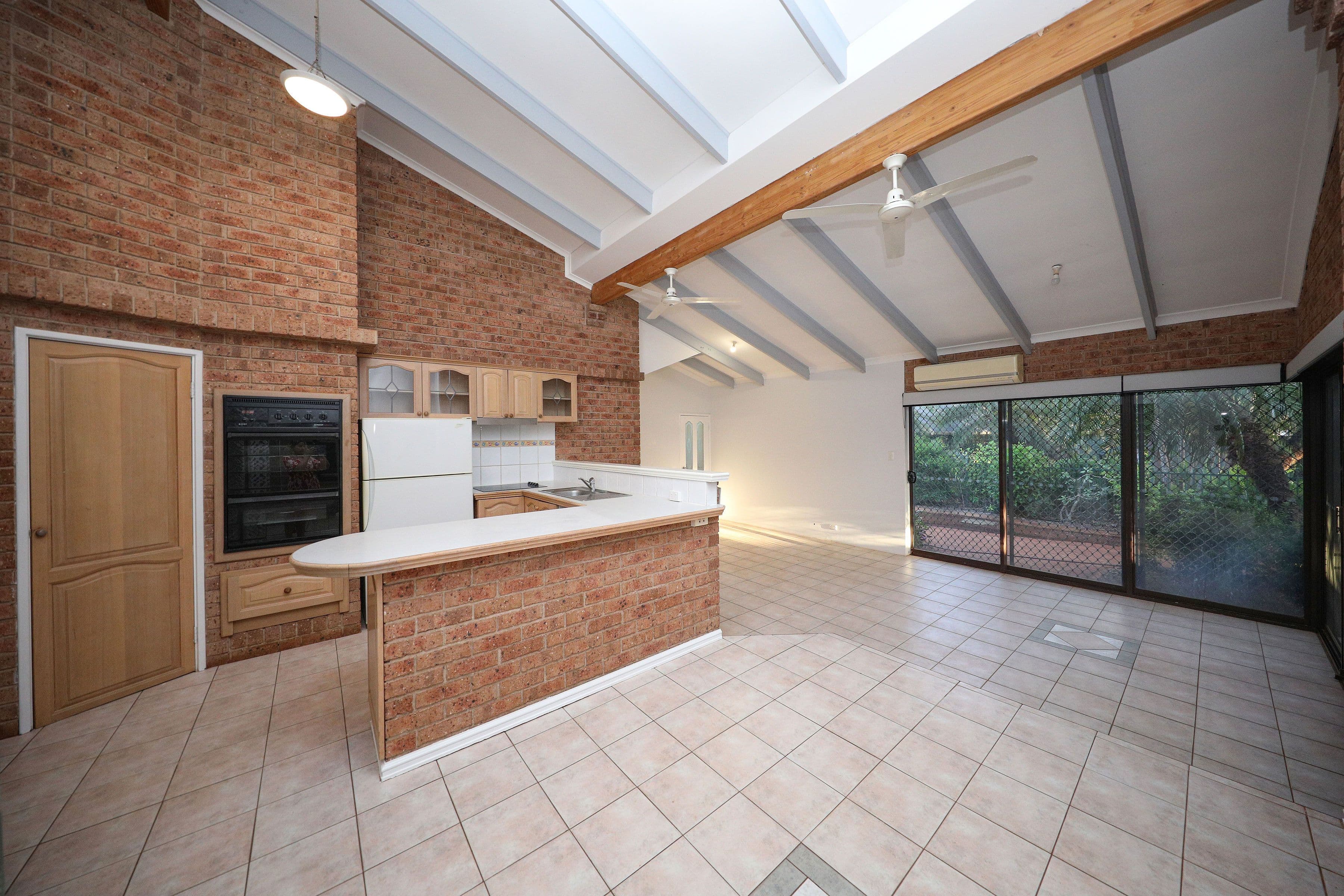10 Stuart Crescent, Dampier WA 6713, Dampier - Thumbnail 3