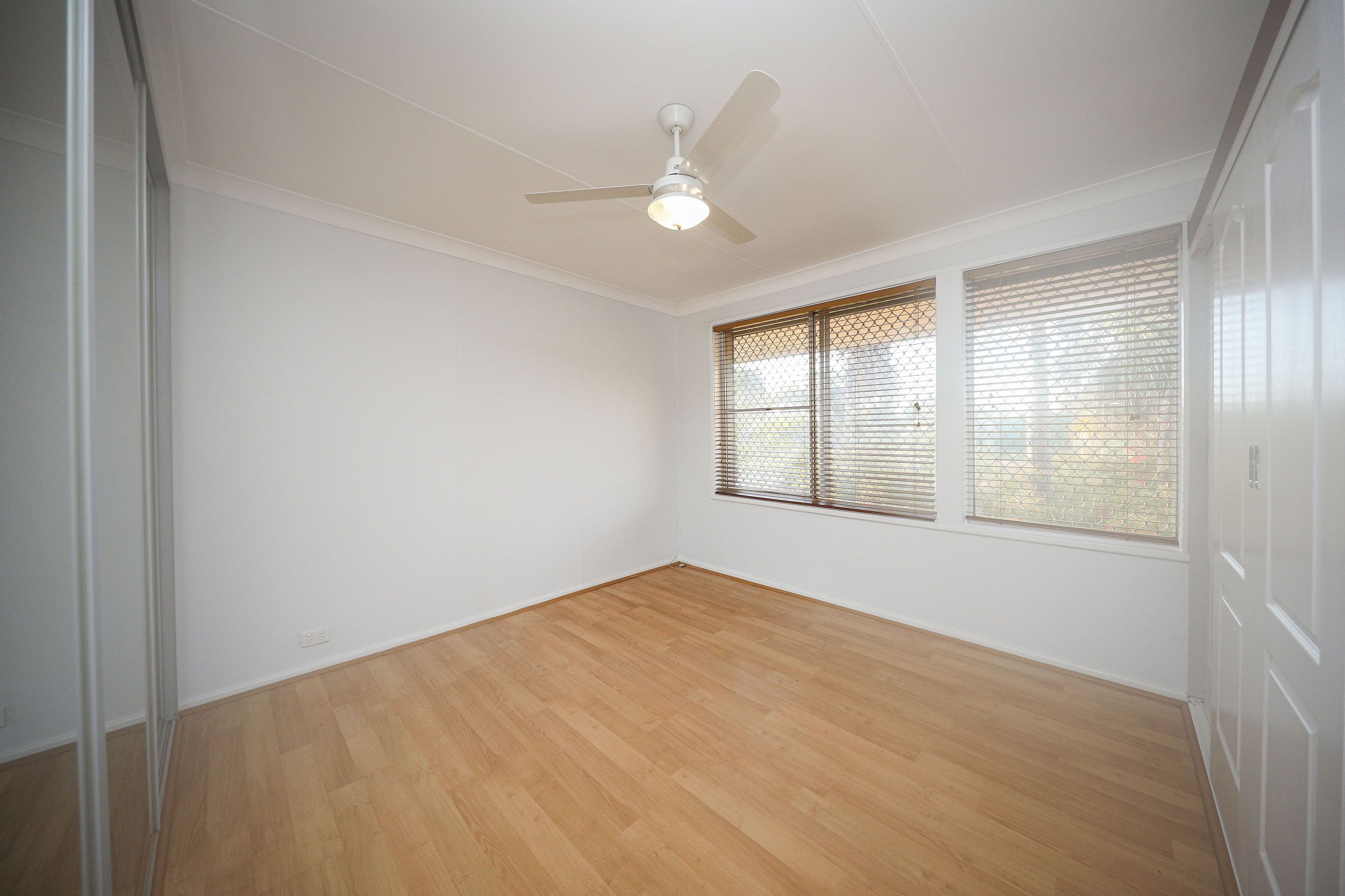 10 Stuart Crescent, Dampier WA 6713, Dampier - Thumbnail 5