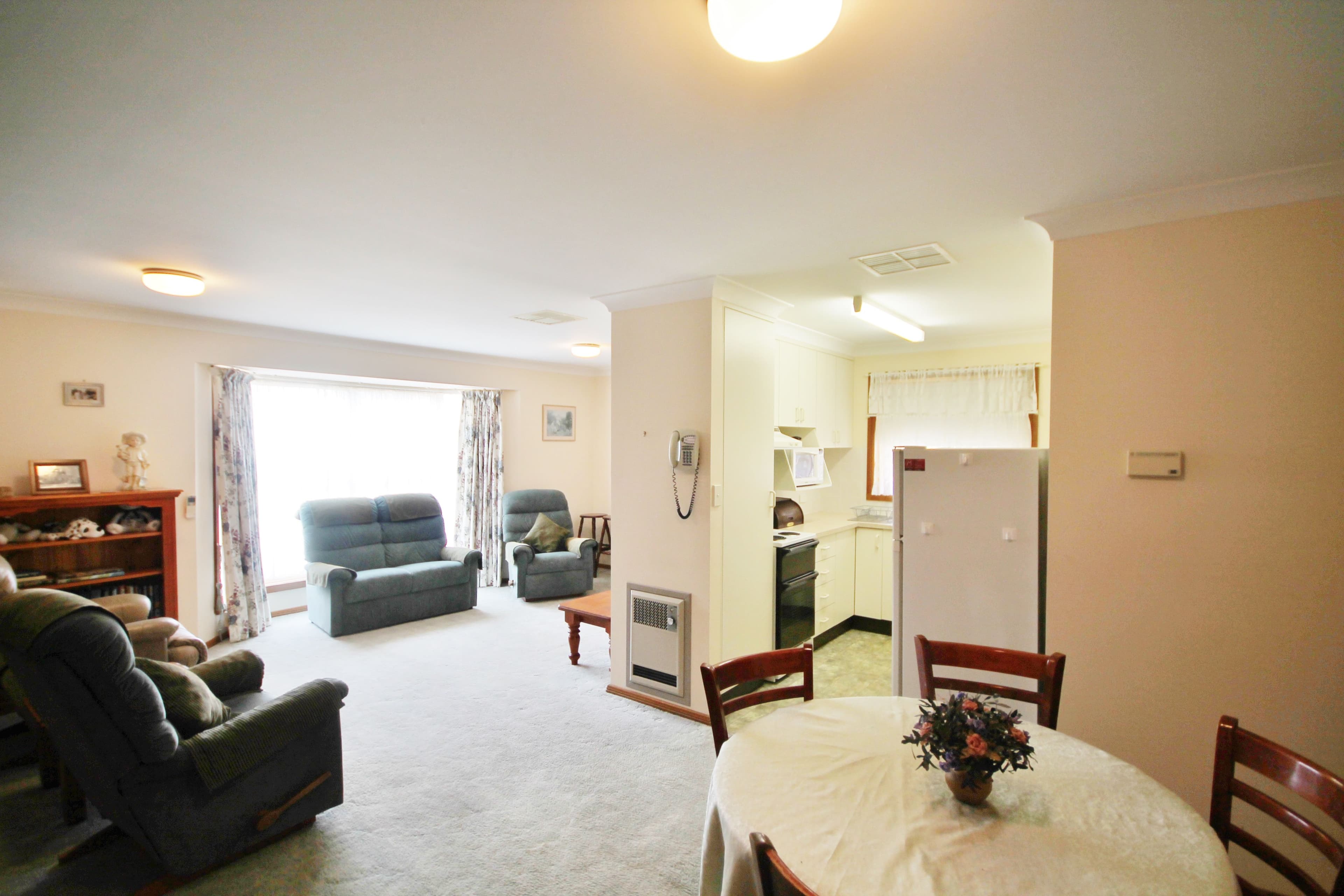  10-12 Blackett Avenue, Young NSW 2594, Young - Thumbnail 5