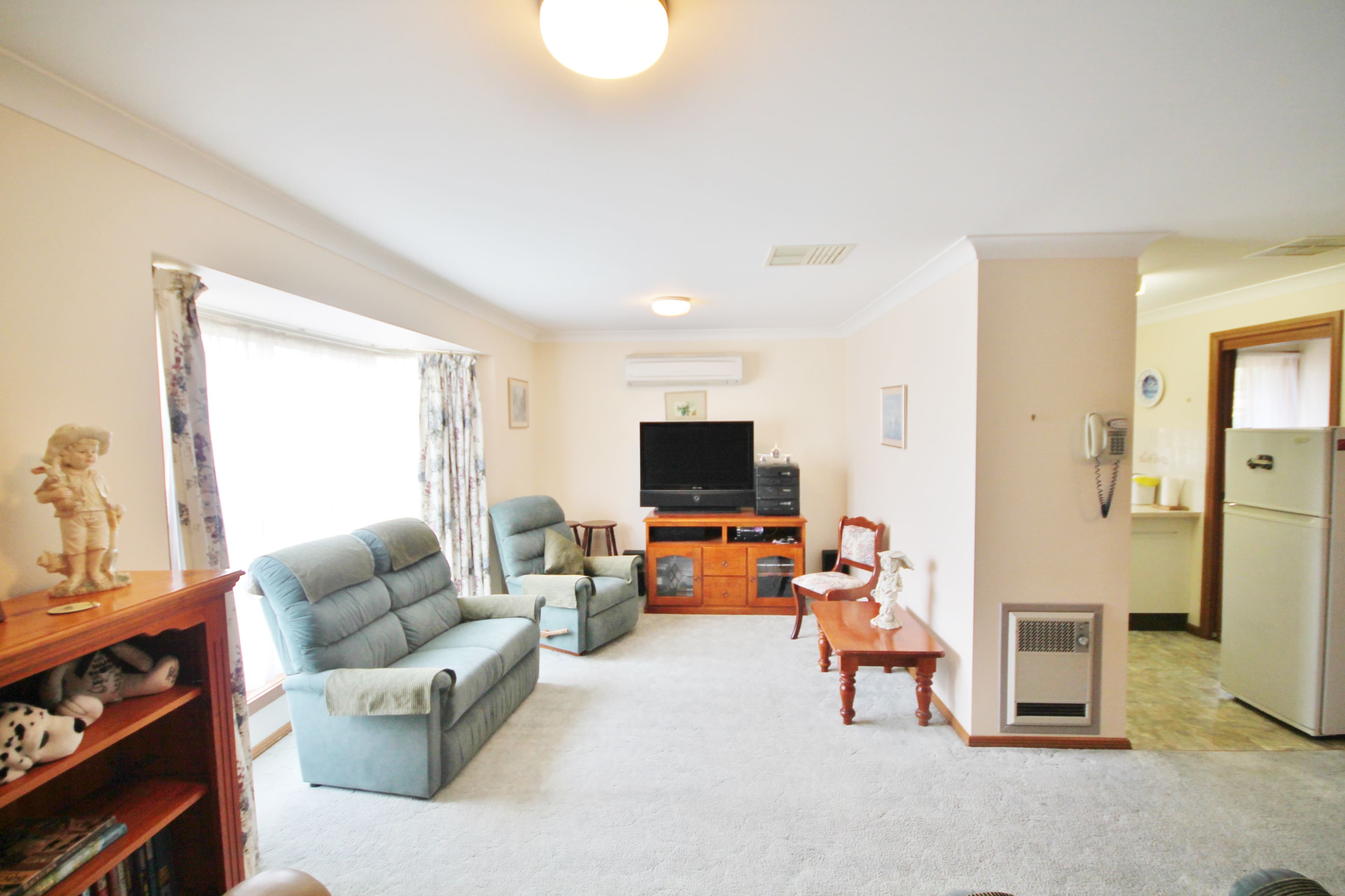  10-12 Blackett Avenue, Young NSW 2594, Young - Thumbnail 7