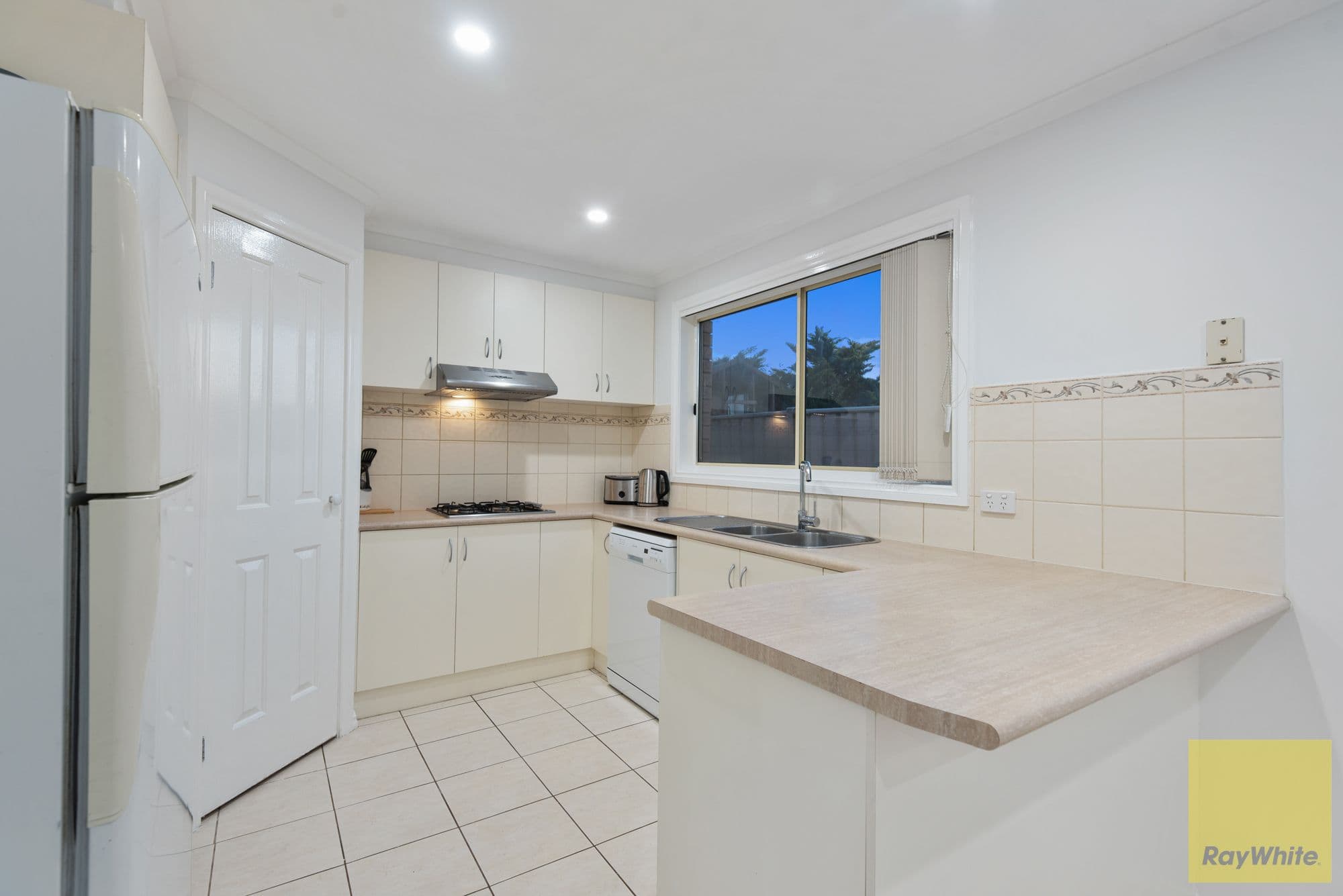 13 Lauderdale Drive, Tarneit VIC 3029, Tarneit - Thumbnail 8