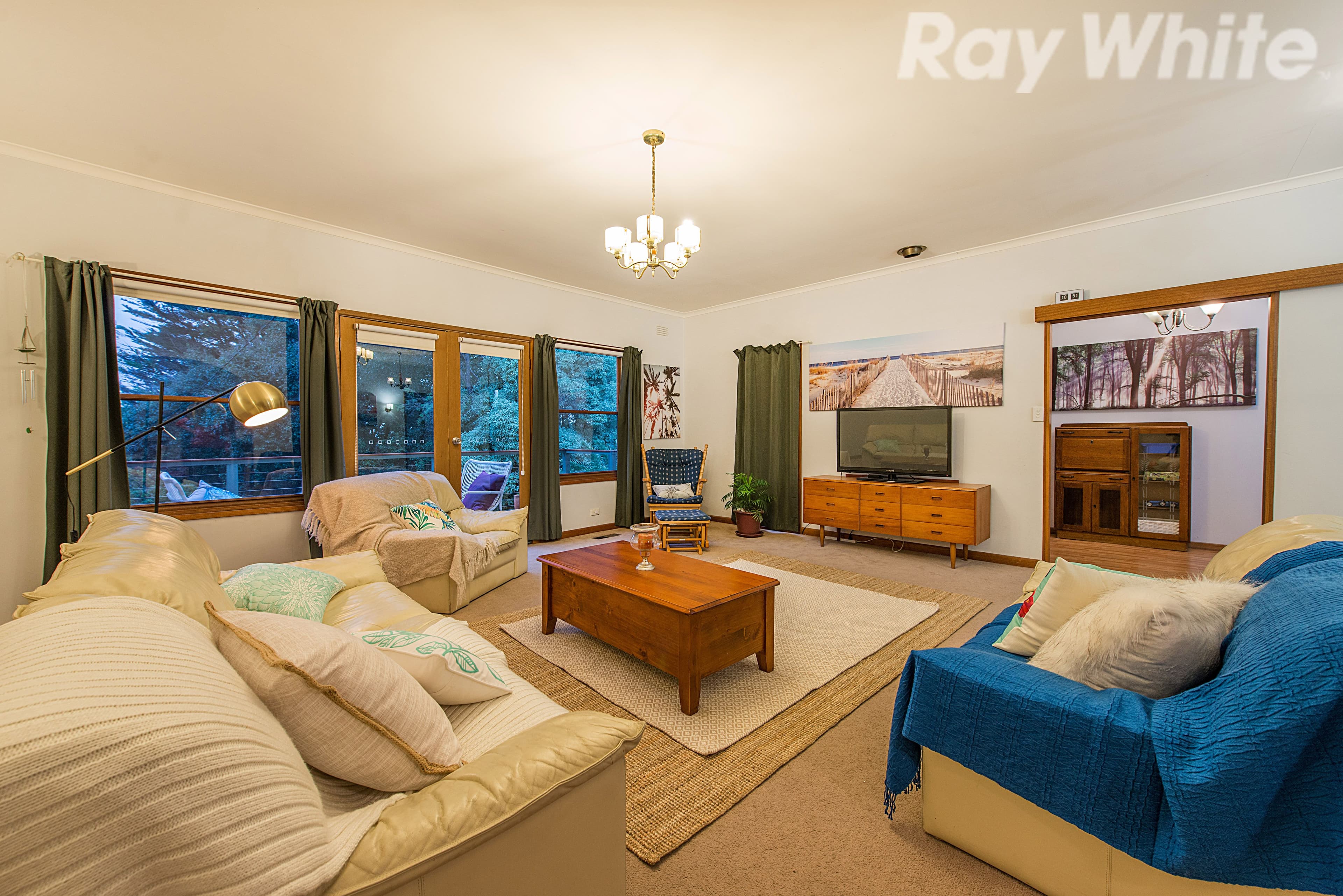 10 Pleasant Road, Ferntree Gully VIC 3156, Ferntree Gully - Thumbnail 2