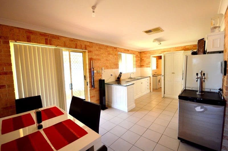 24 Evans Street, COWRA NSW 2794, Cowra - Thumbnail 4