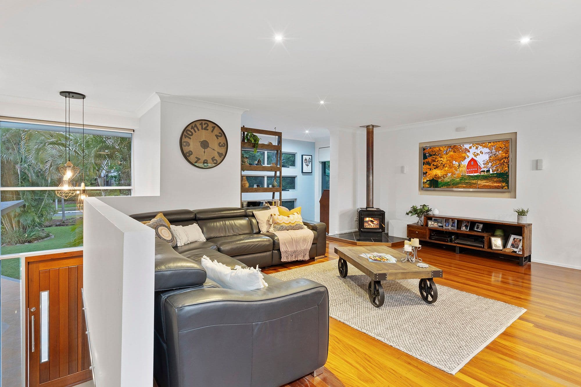 33 Clivia Crescent, Daisy Hill QLD 4127, Daisy Hill - Thumbnail 2