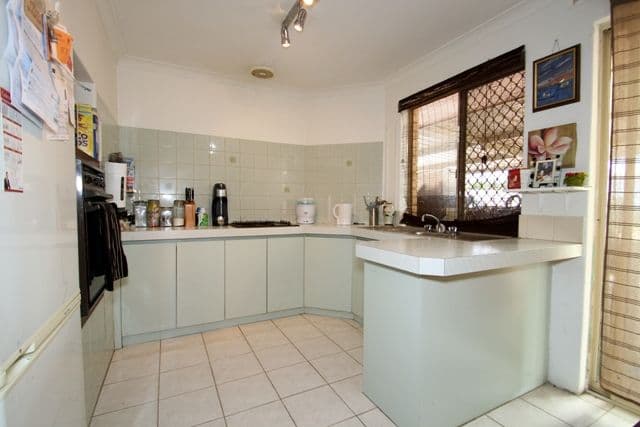 10 Graydon Grove, LEDA WA 6170, Leda - Thumbnail 3