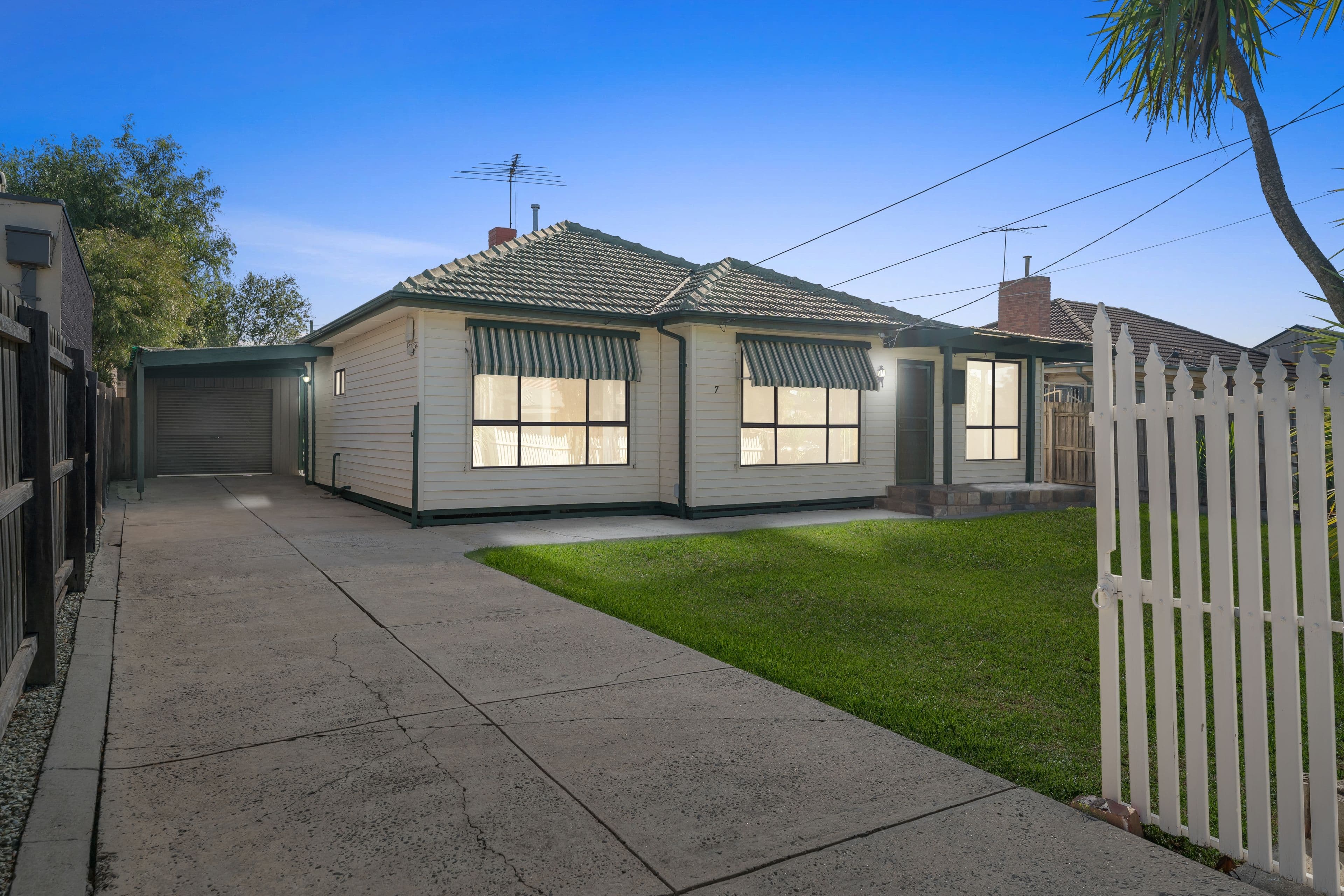 7 Kynoch Street, Deer Park VIC 3023, Deer Park - Image 1