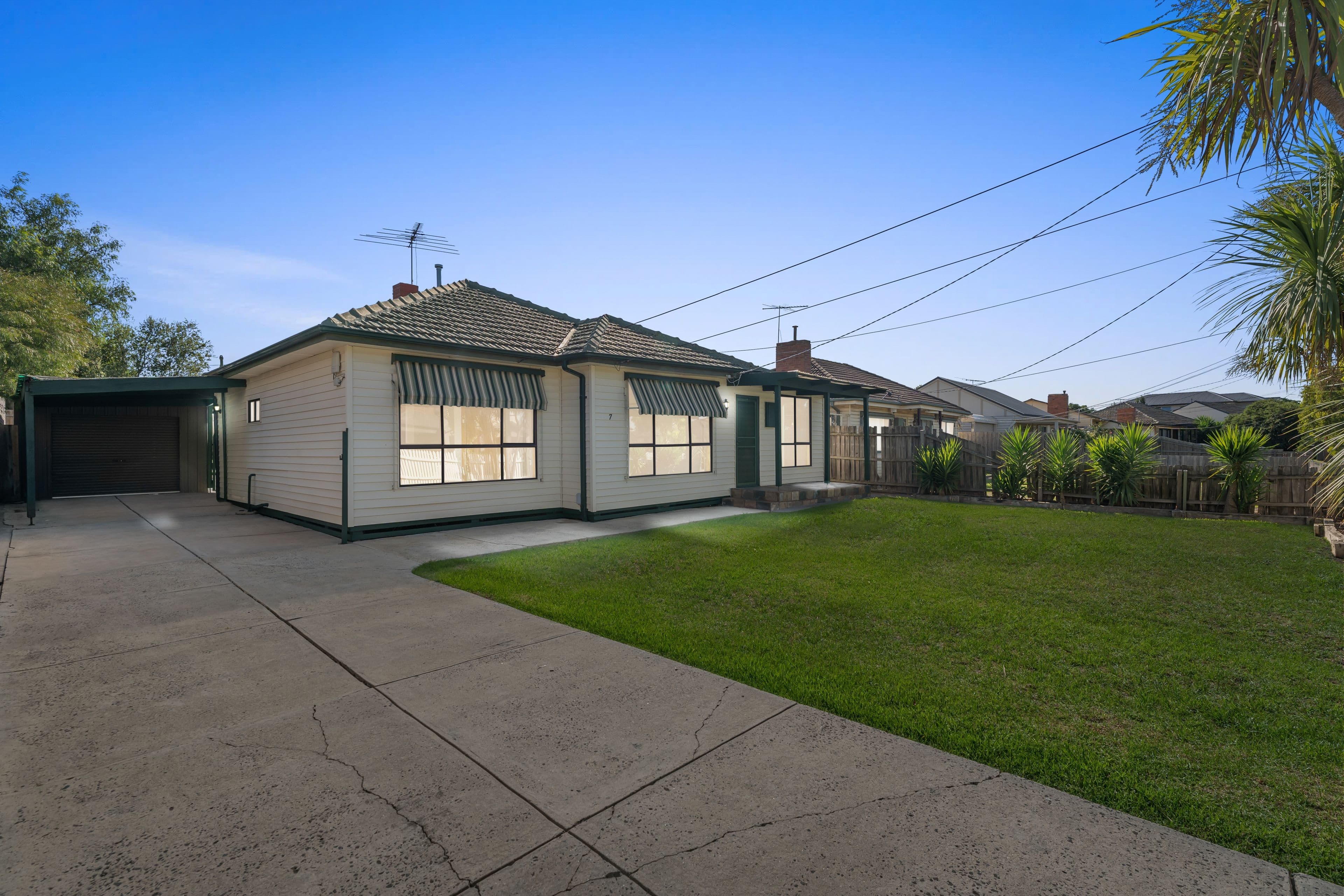 7 Kynoch Street, Deer Park VIC 3023, Deer Park - Thumbnail 2