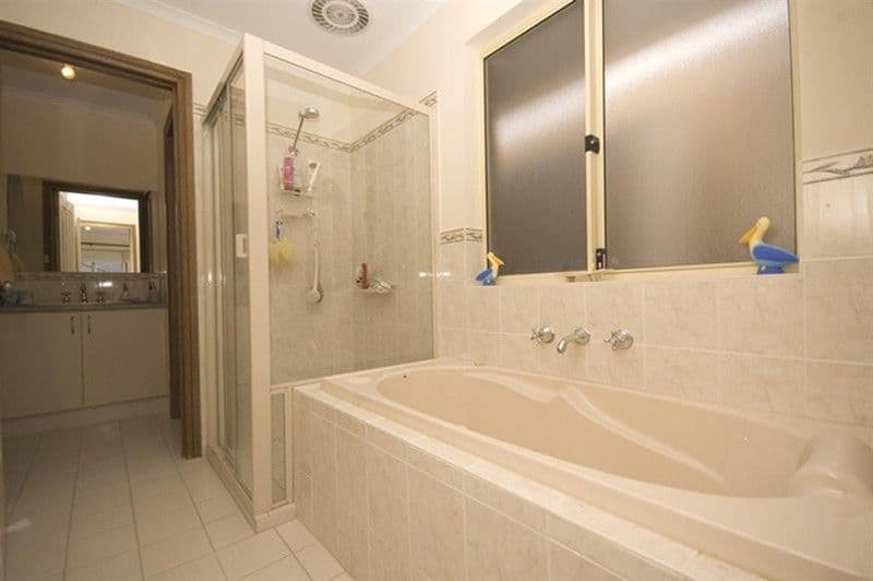 7 Brookfield Avenue, BURTON SA 5110, Burton - Thumbnail 2