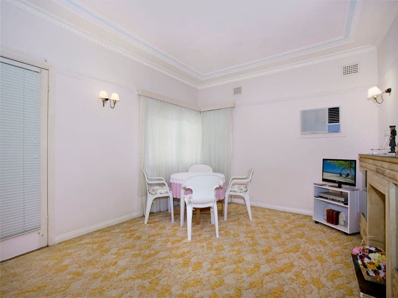 44 Warraba Street, COMO NSW 2226, Como - Thumbnail 6
