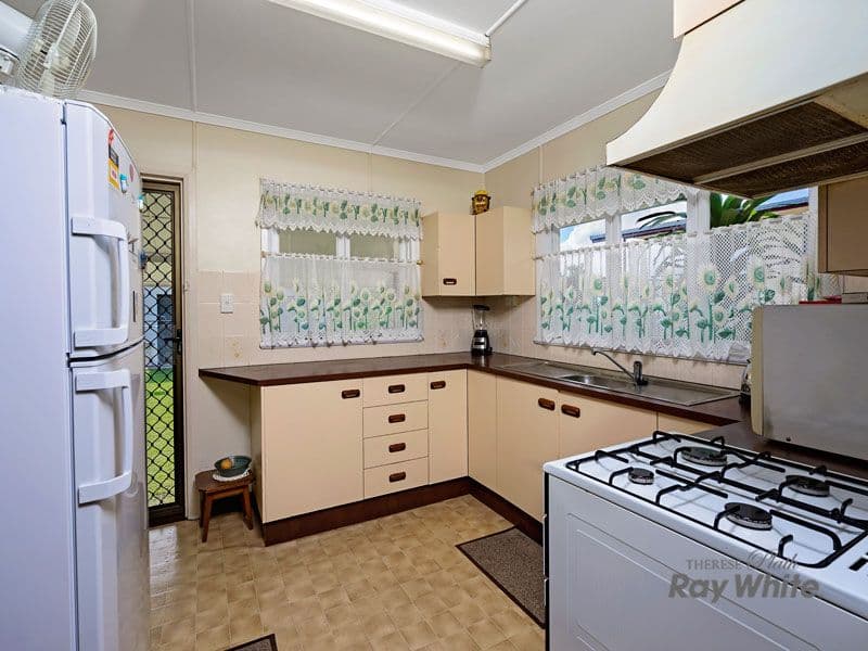 260 Brown Street, Westcourt QLD 4870, Westcourt - Thumbnail 6