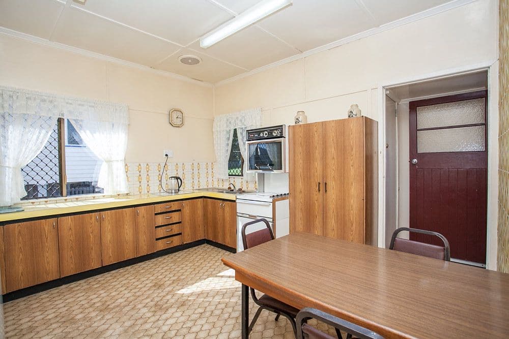 178 Lutzow Street, TARRAGINDI QLD 4121, Tarragindi - Thumbnail 2