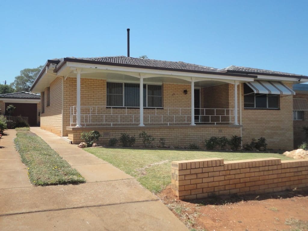 69 Haig Street, TEMORA NSW 2666, Temora - Image 1