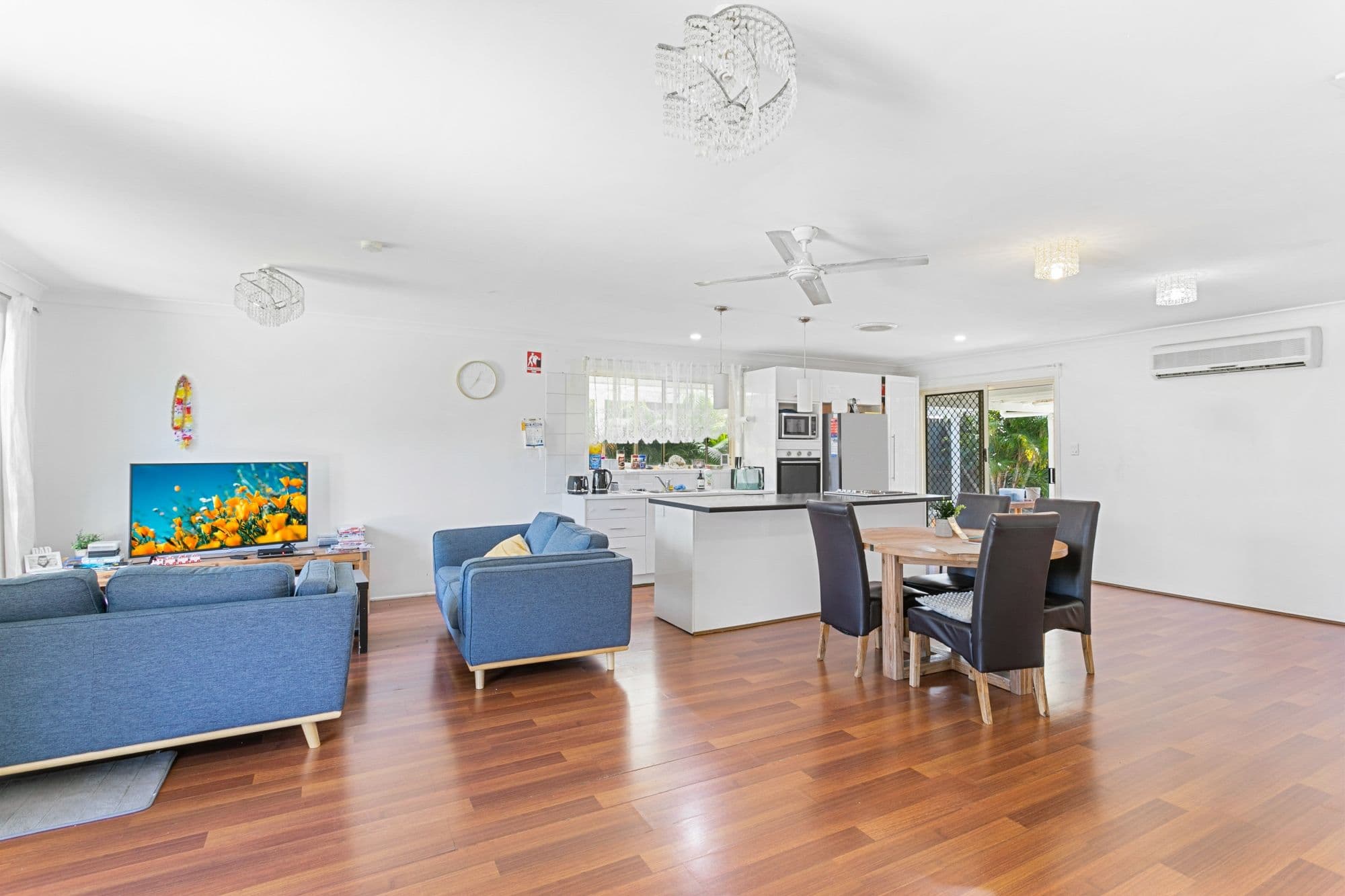 9 Lynette Court, Deception Bay QLD 4508, Deception Bay - Thumbnail 2