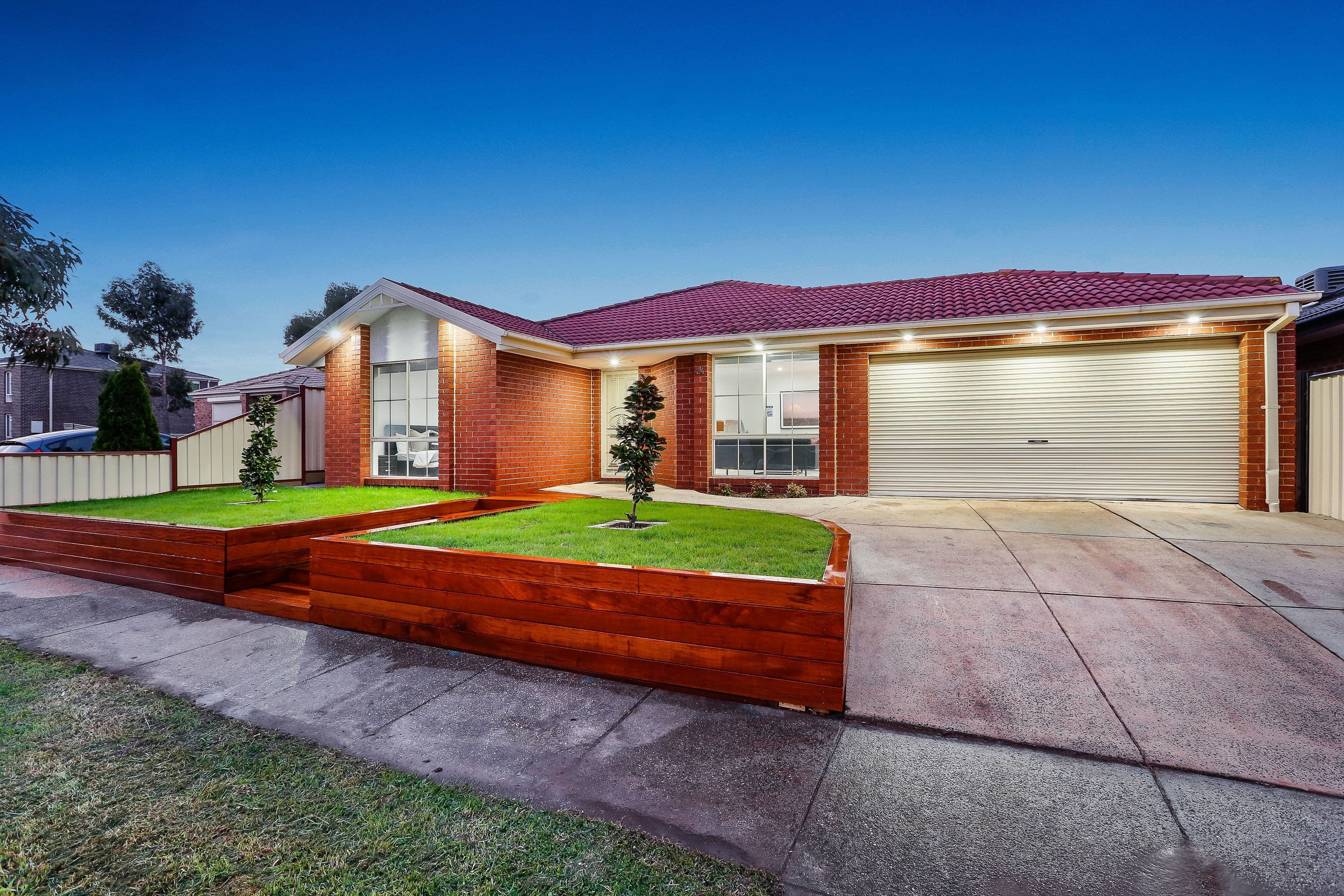 24 Mackellar Drive, Roxburgh Park VIC 3064, Roxburgh Park - Thumbnail 2