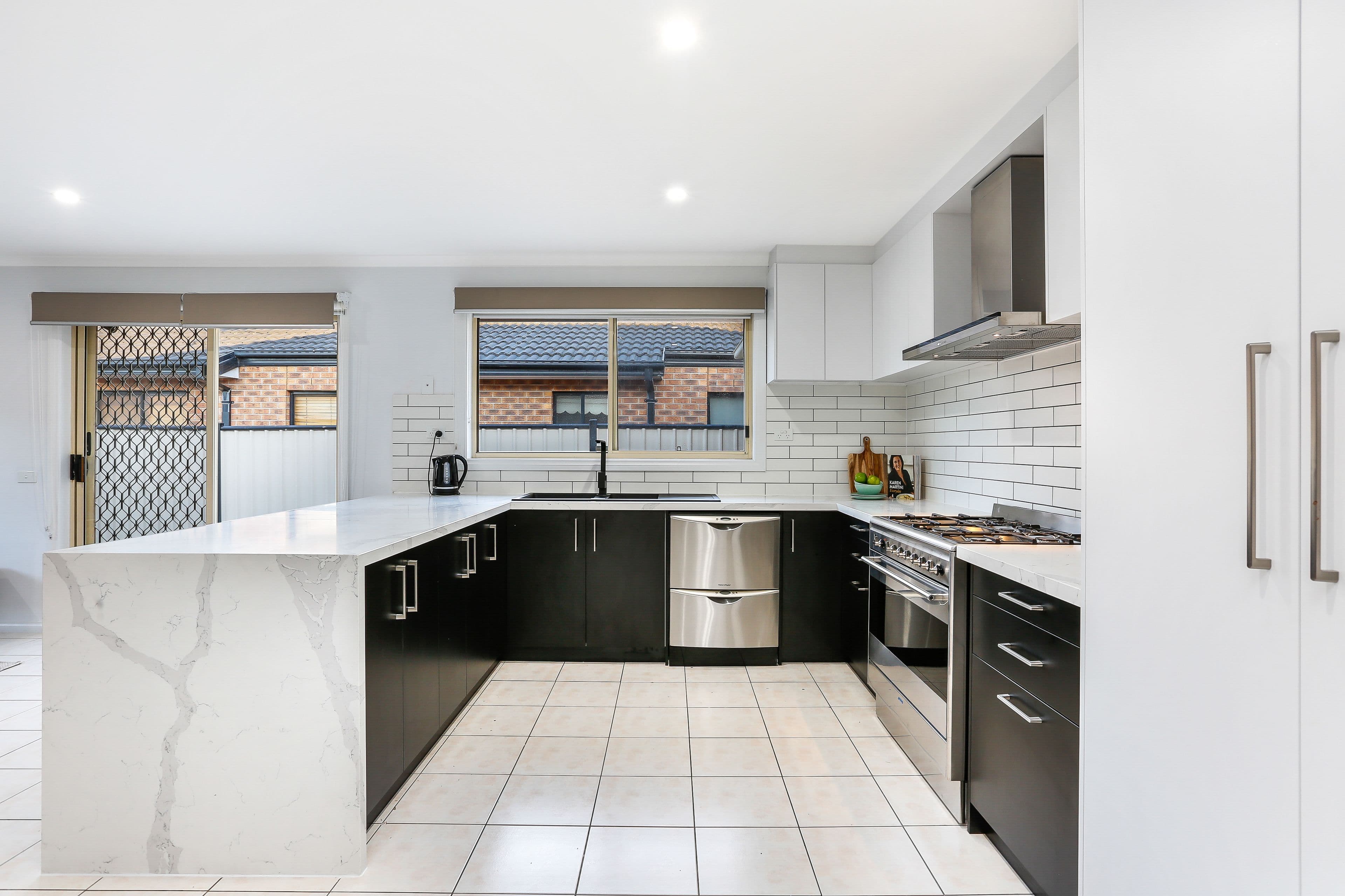 24 Mackellar Drive, Roxburgh Park VIC 3064, Roxburgh Park - Thumbnail 6