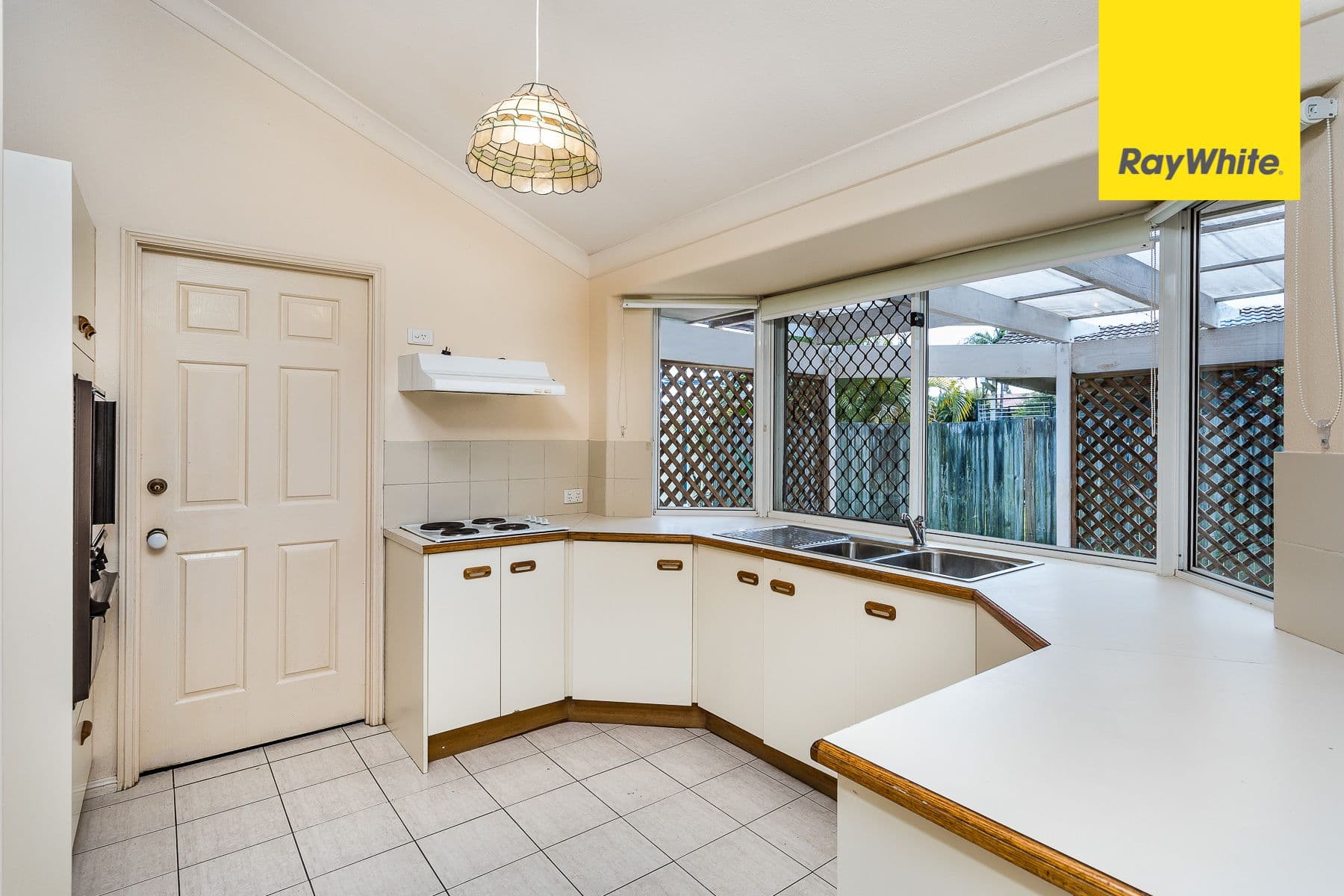 8 Roseann Street, Kallangur QLD 4503, Kallangur - Thumbnail 5