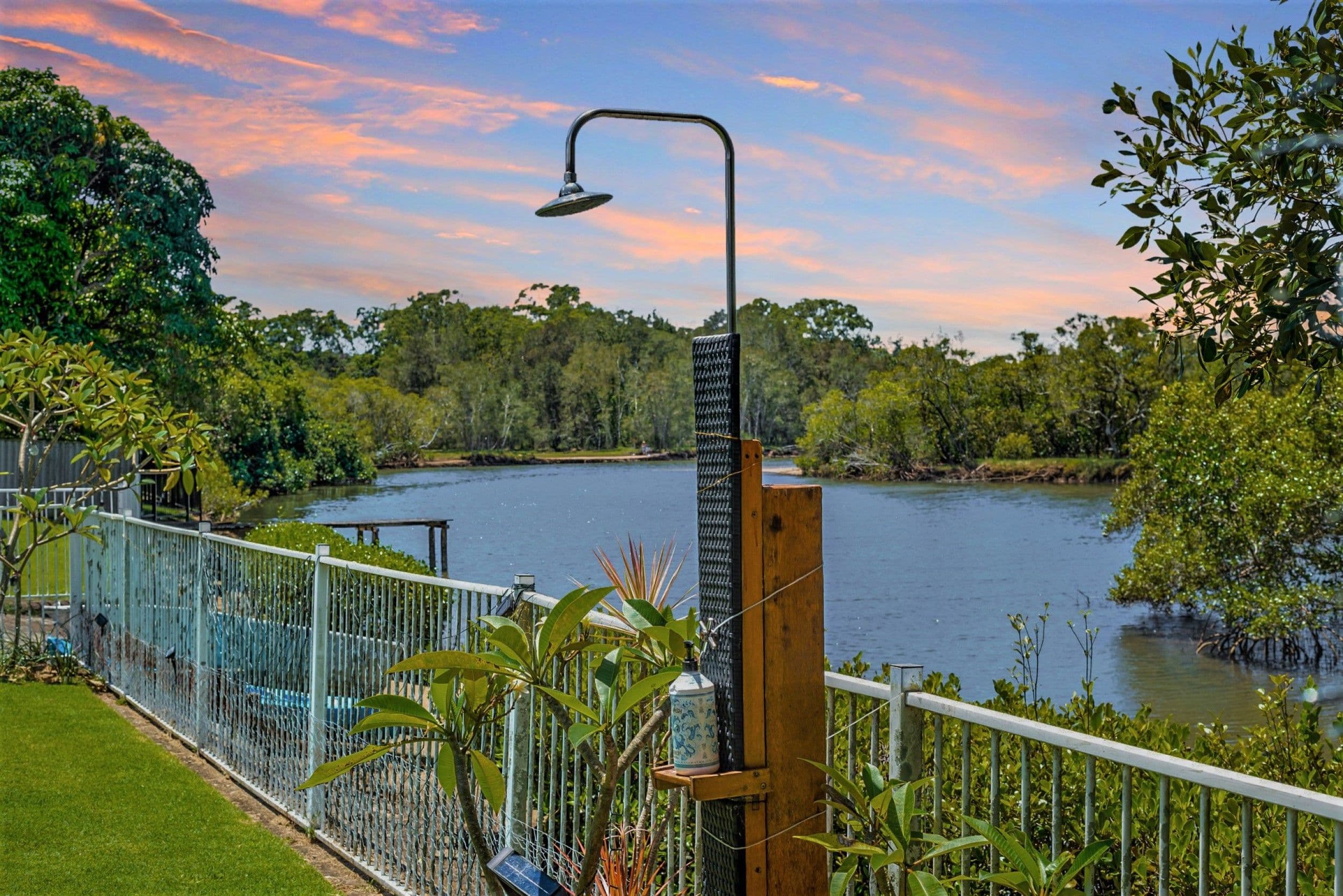 32 Tallebudgera Creek Road, Burleigh Heads QLD 4220, Burleigh Heads - Thumbnail 5