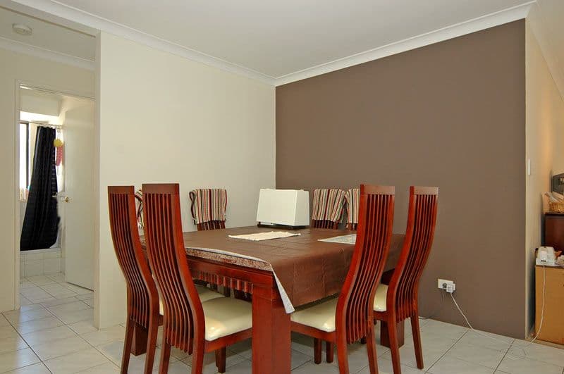 42 Lombardy Crescent, CAVERSHAM WA 6055, Caversham - Thumbnail 3