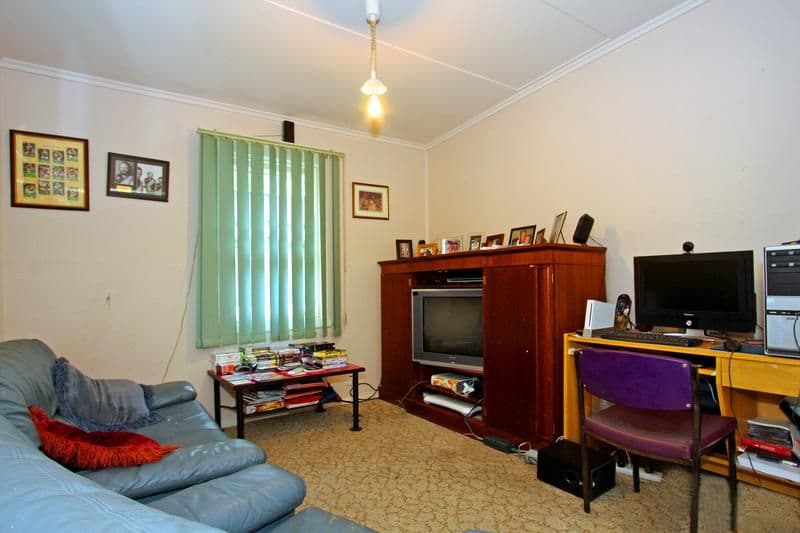 56 Sixth Avenue, ROSEBUD VIC 3939, Rosebud - Thumbnail 4