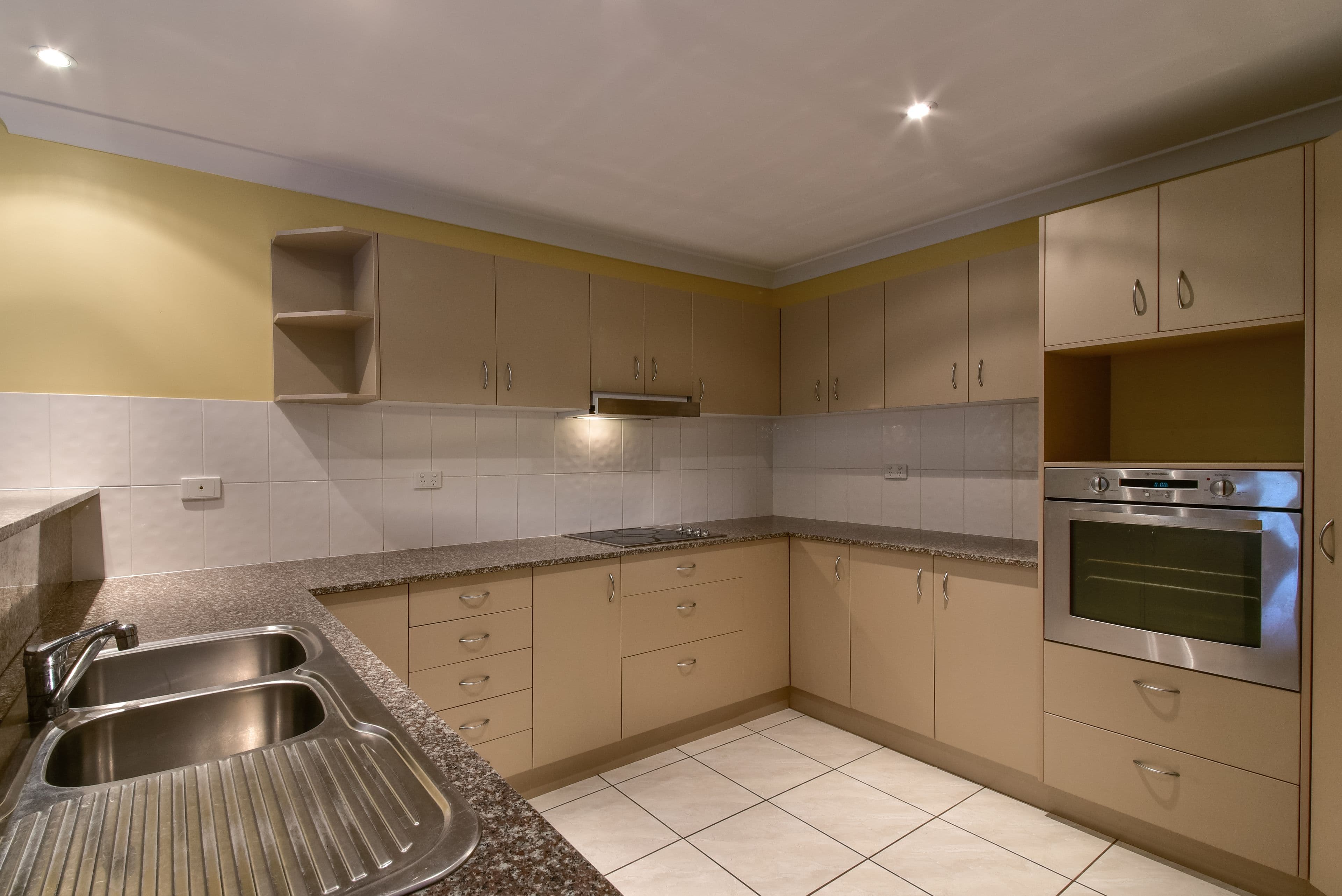 152 - 154 Shute Harbour Road, Cannonvale QLD 4802, Cannonvale - Thumbnail 3