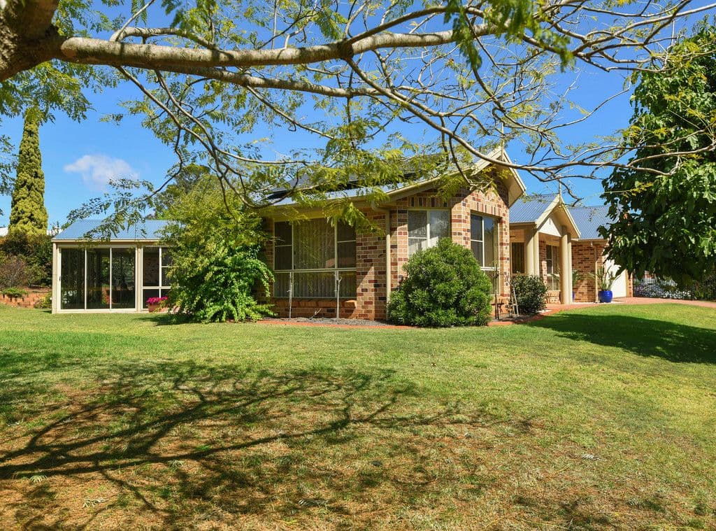 9 Highfields Road, Highfields QLD 4352, Highfields - Thumbnail 2