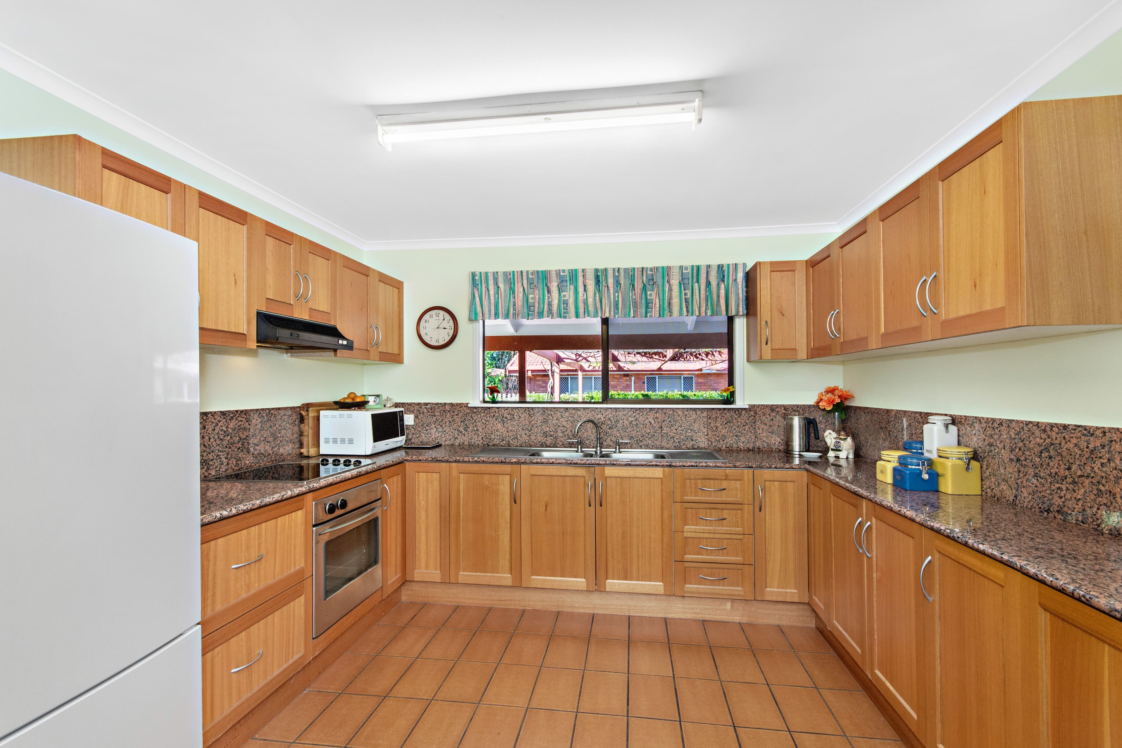 28 Yolanda Drive, Annandale QLD 4814, Annandale - Thumbnail 3