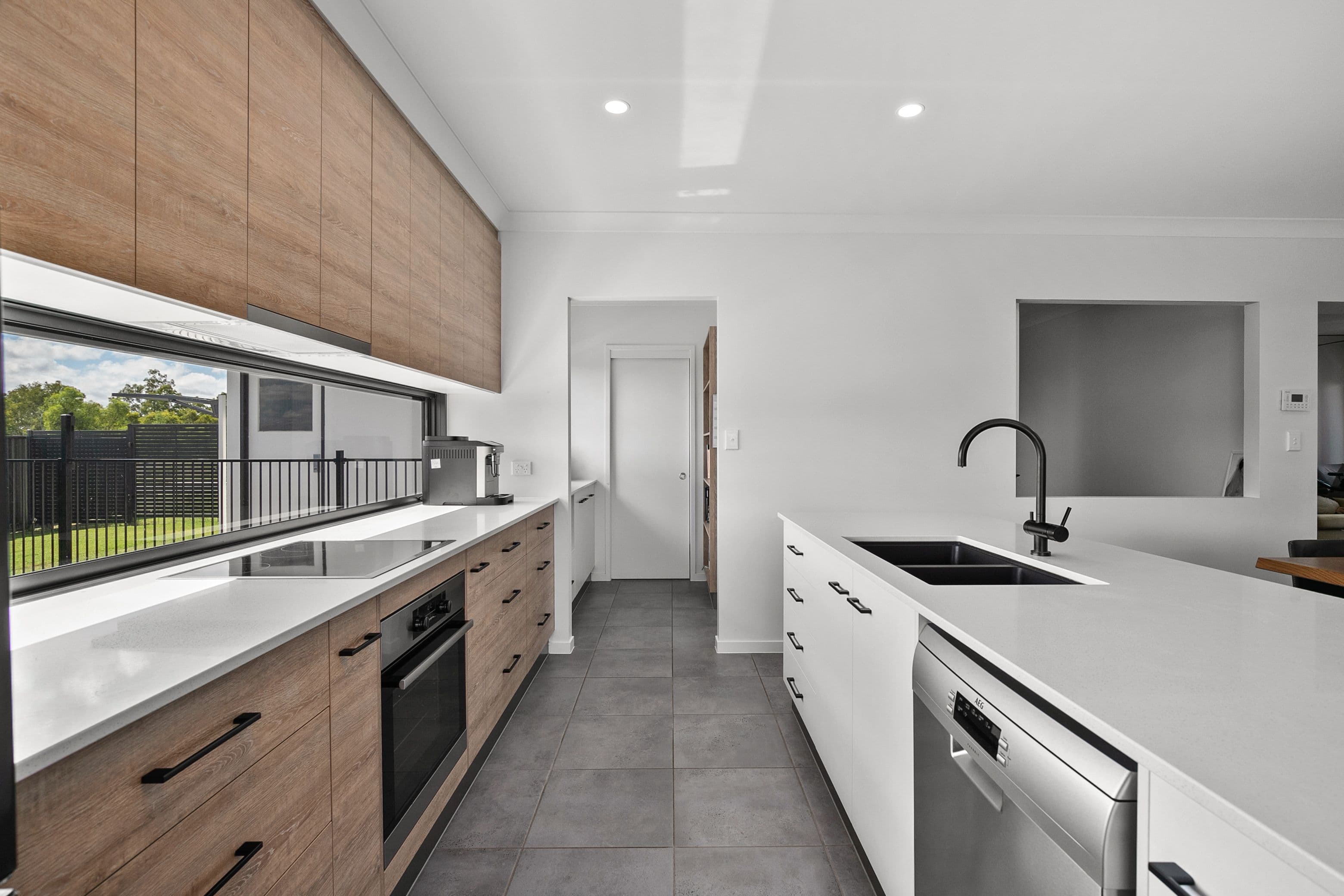 26 - 28 Longford Street, Emerald QLD 4720, Emerald - Thumbnail 4