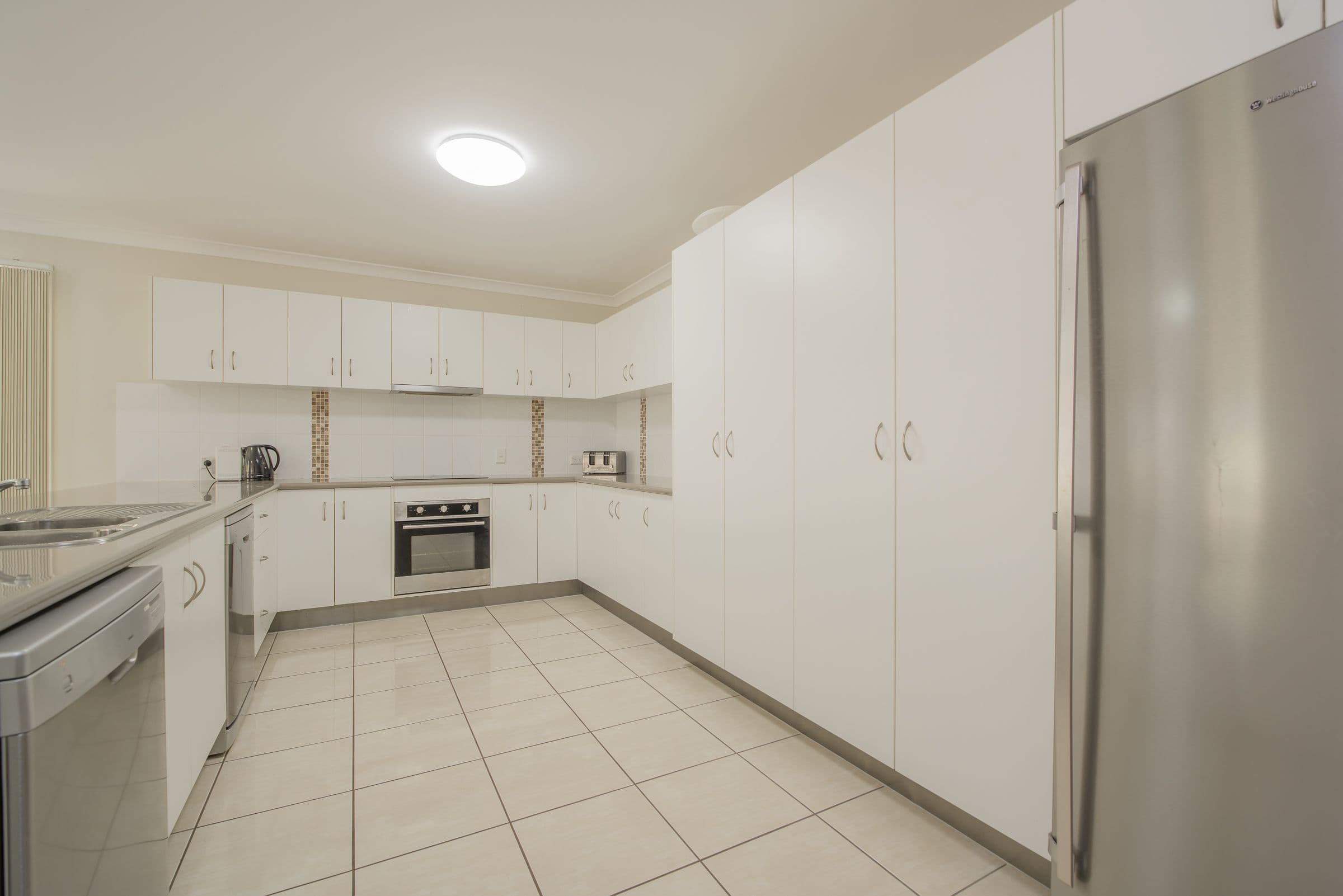 38 Iris Road, Kirkwood QLD 4680, Kirkwood - Thumbnail 4