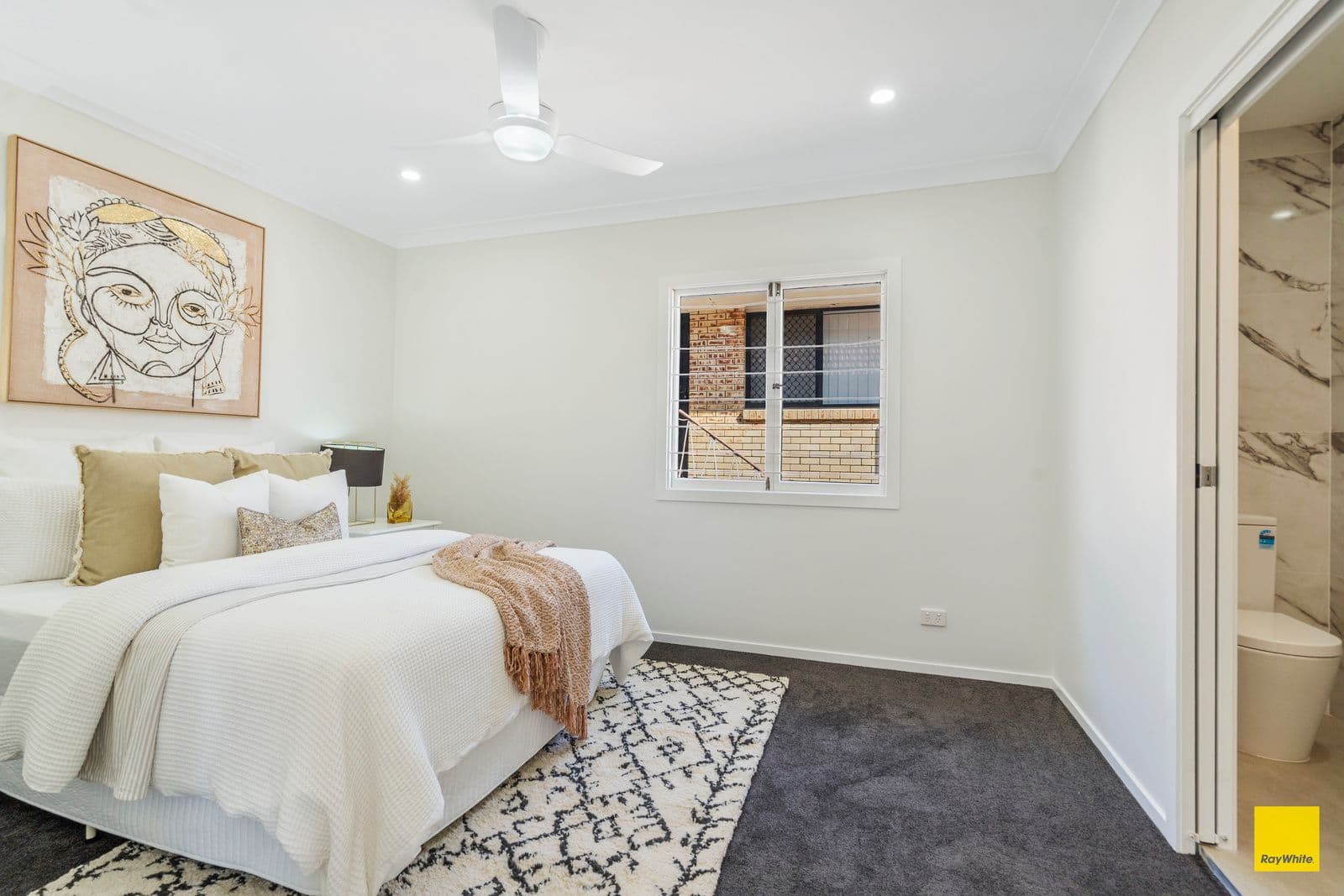 15 Sixth Avenue, Coorparoo QLD 4151, Coorparoo - Thumbnail 3