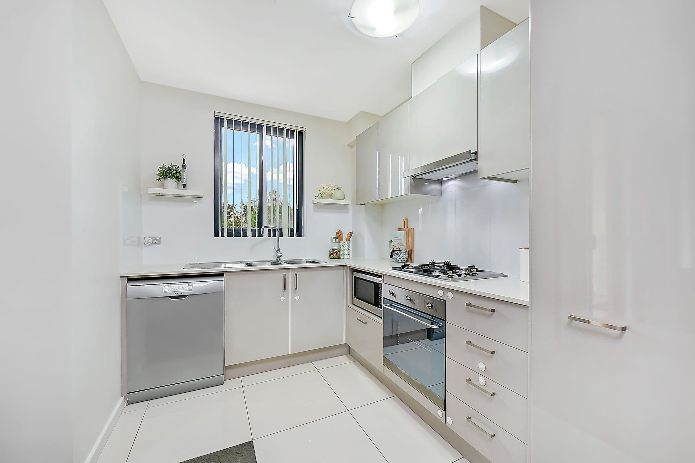 15 Young Road, Carlingford NSW 2118, Carlingford - Thumbnail 3