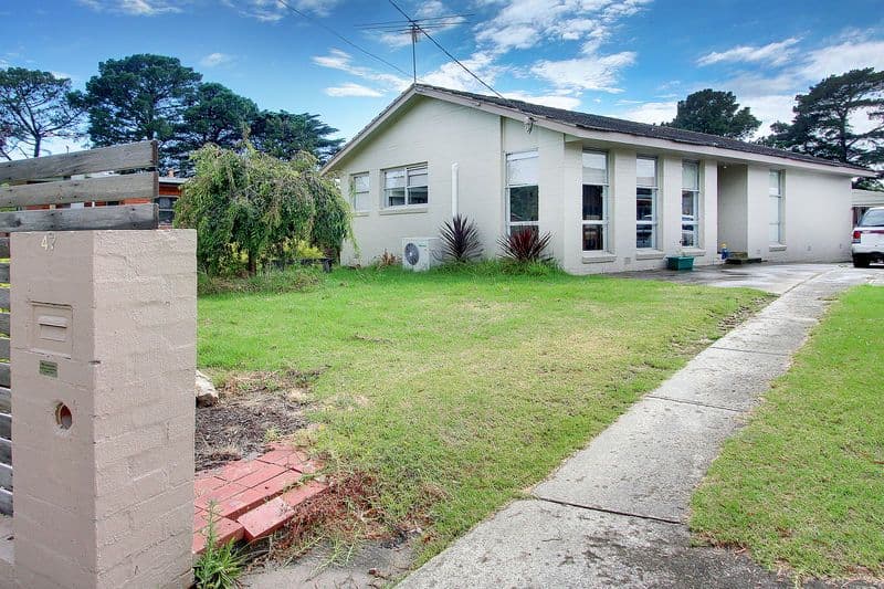 47  Illowa Street, MORNINGTON VIC 3931, Mornington - Thumbnail 2
