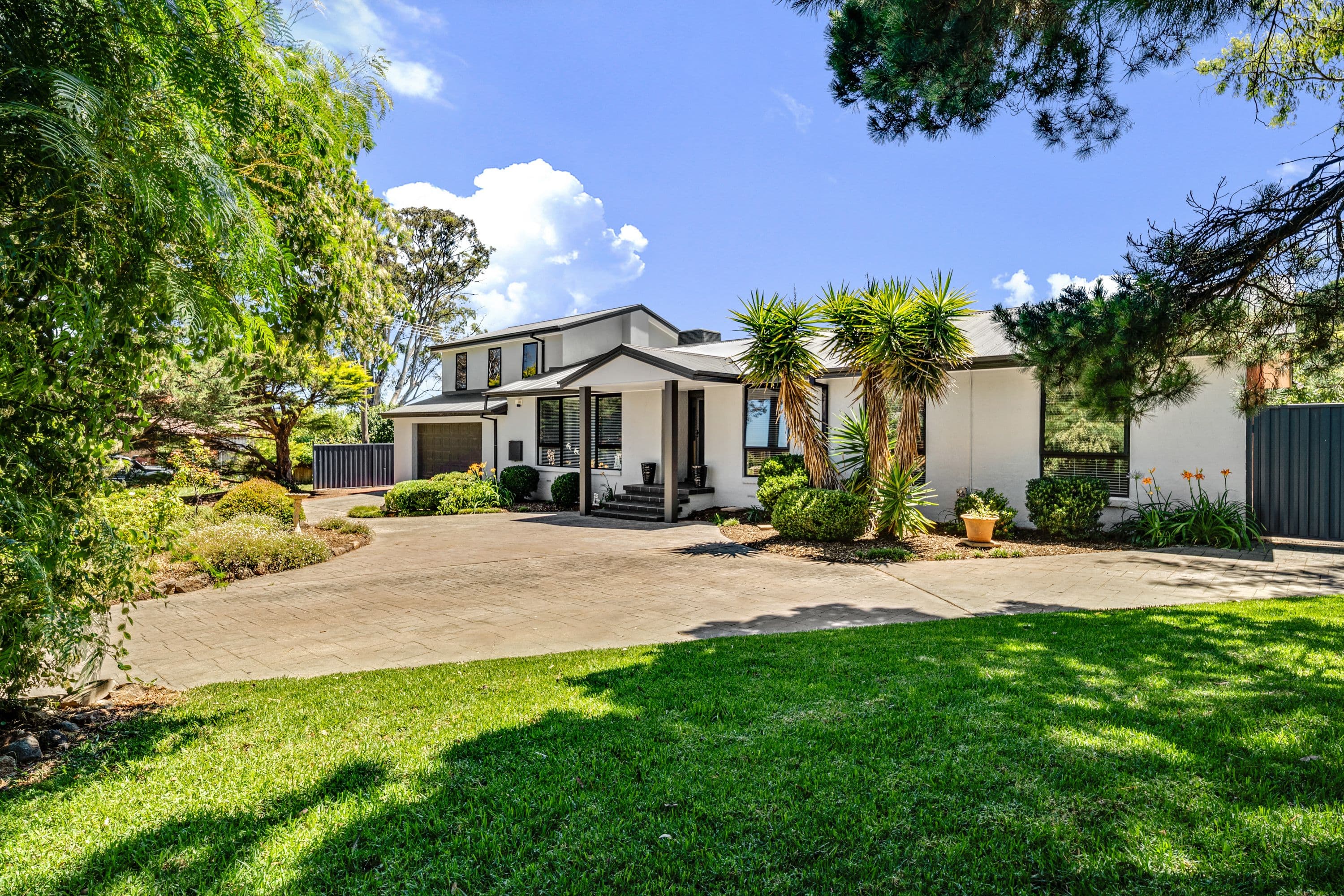 16 Scanlon Way, Lockridge, WA, Lockridge - Thumbnail 2