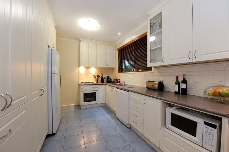 29 Pentlowe Road, WANTIRNA SOUTH VIC 3152, Wantirna South - Thumbnail 3