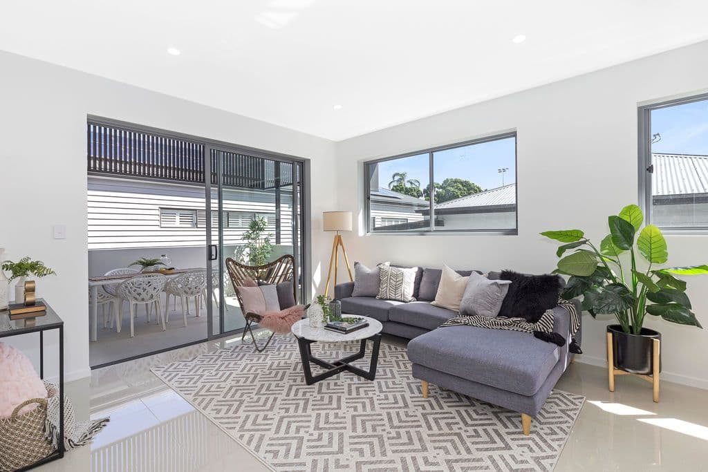 8 Stuart Street, Bulimba QLD 4171, Bulimba - Thumbnail 2
