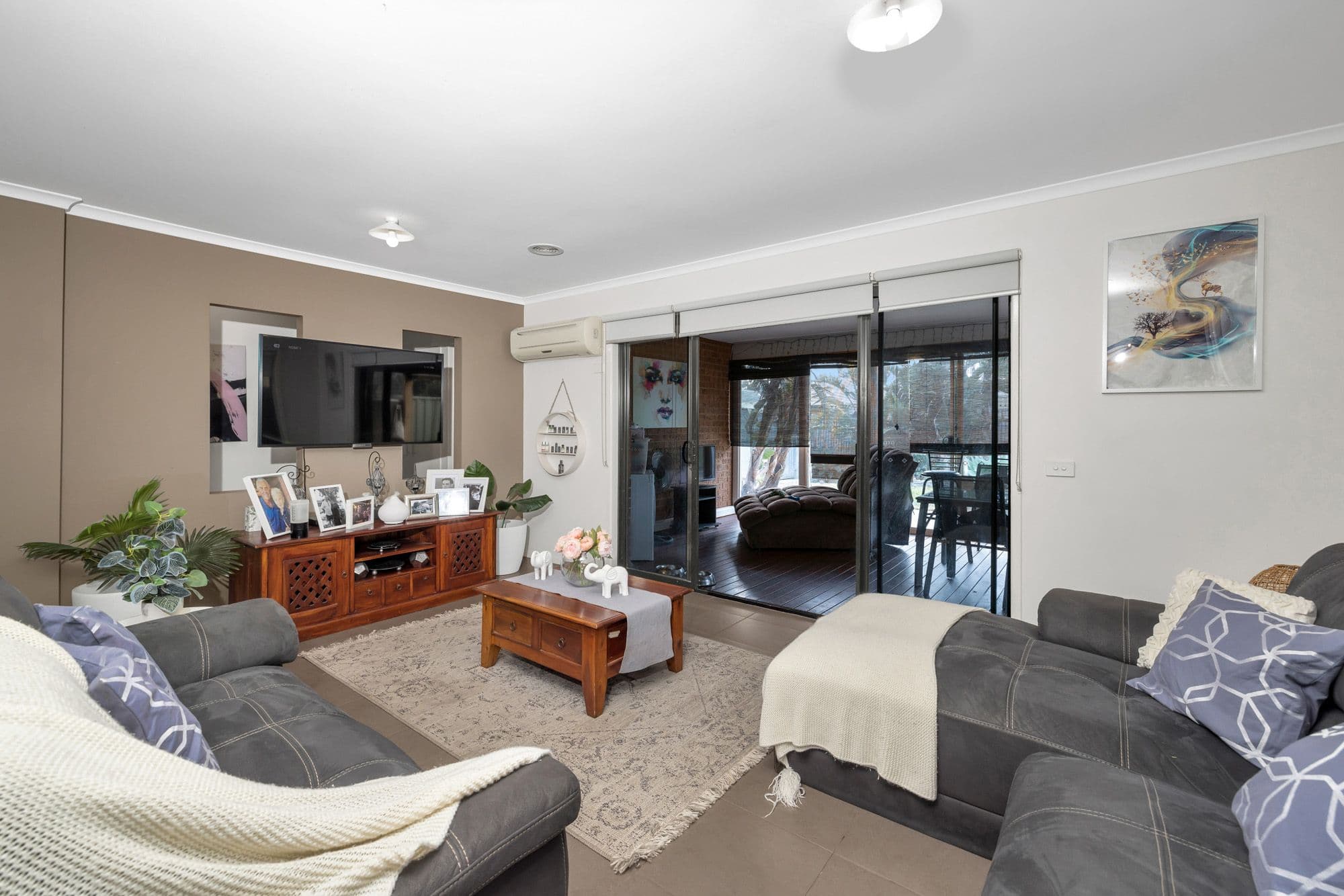 12 Sladen Street, Wyndham Vale VIC 3024, Wyndham Vale - Thumbnail 4