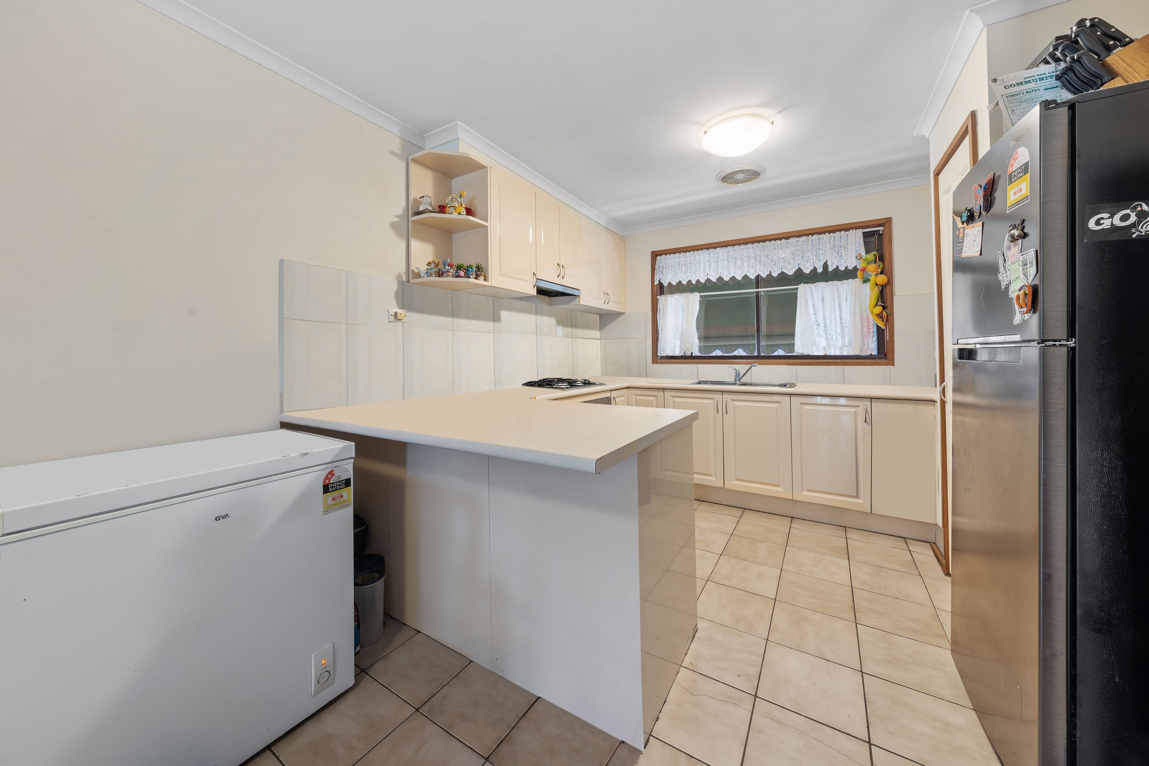 14 Second Avenue, Melton South VIC 3338, Melton South - Thumbnail 2