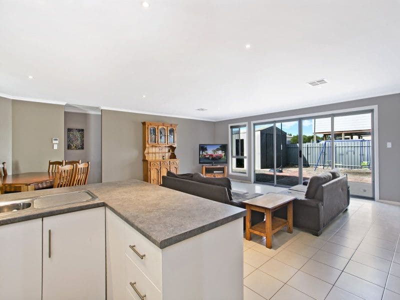 12 Ruskin Road, Thompson Beach SA 5501, Thompson Beach - Thumbnail 7