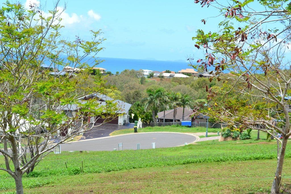 5 Fraser Crescent, PACIFIC HEIGHTS QLD 4703, Pacific Heights - Thumbnail 5