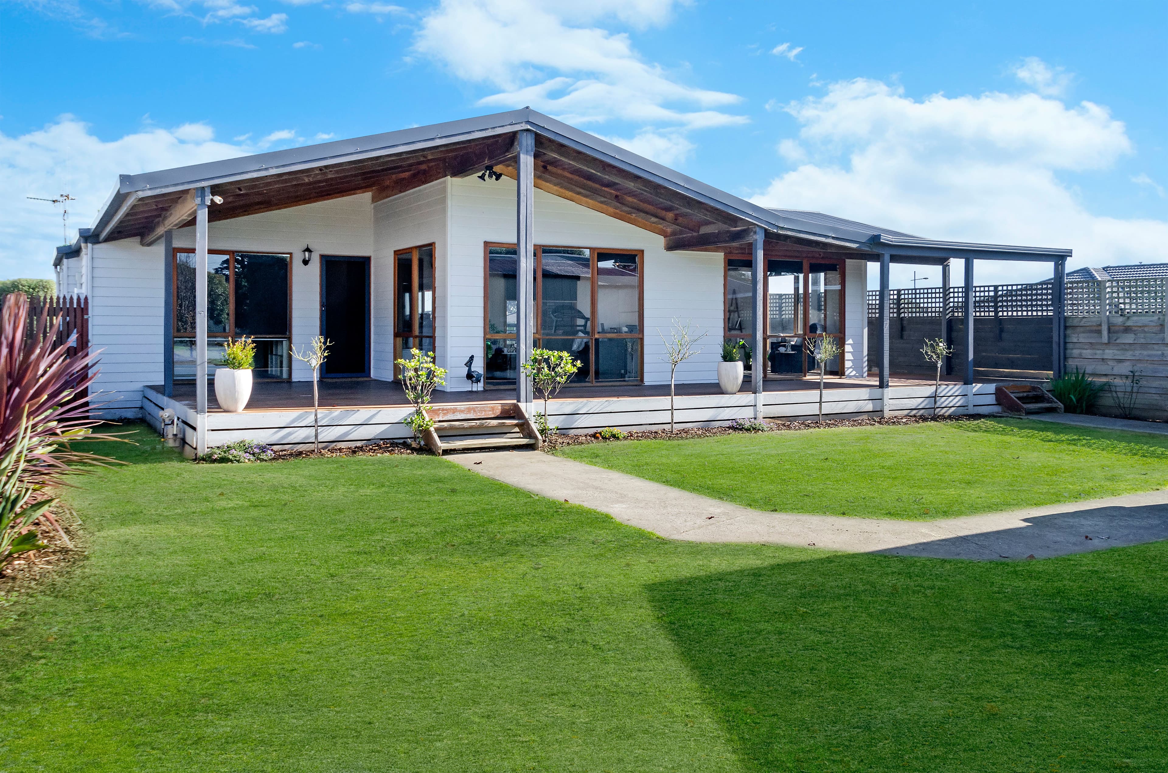 15 North Street, Koroit VIC 3282, Koroit - Image 1