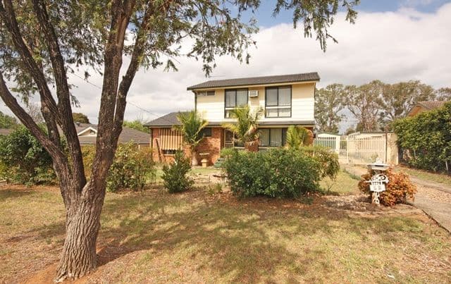 22 Woodland Crescent, NARELLAN NSW 2567, Narellan - Image 1