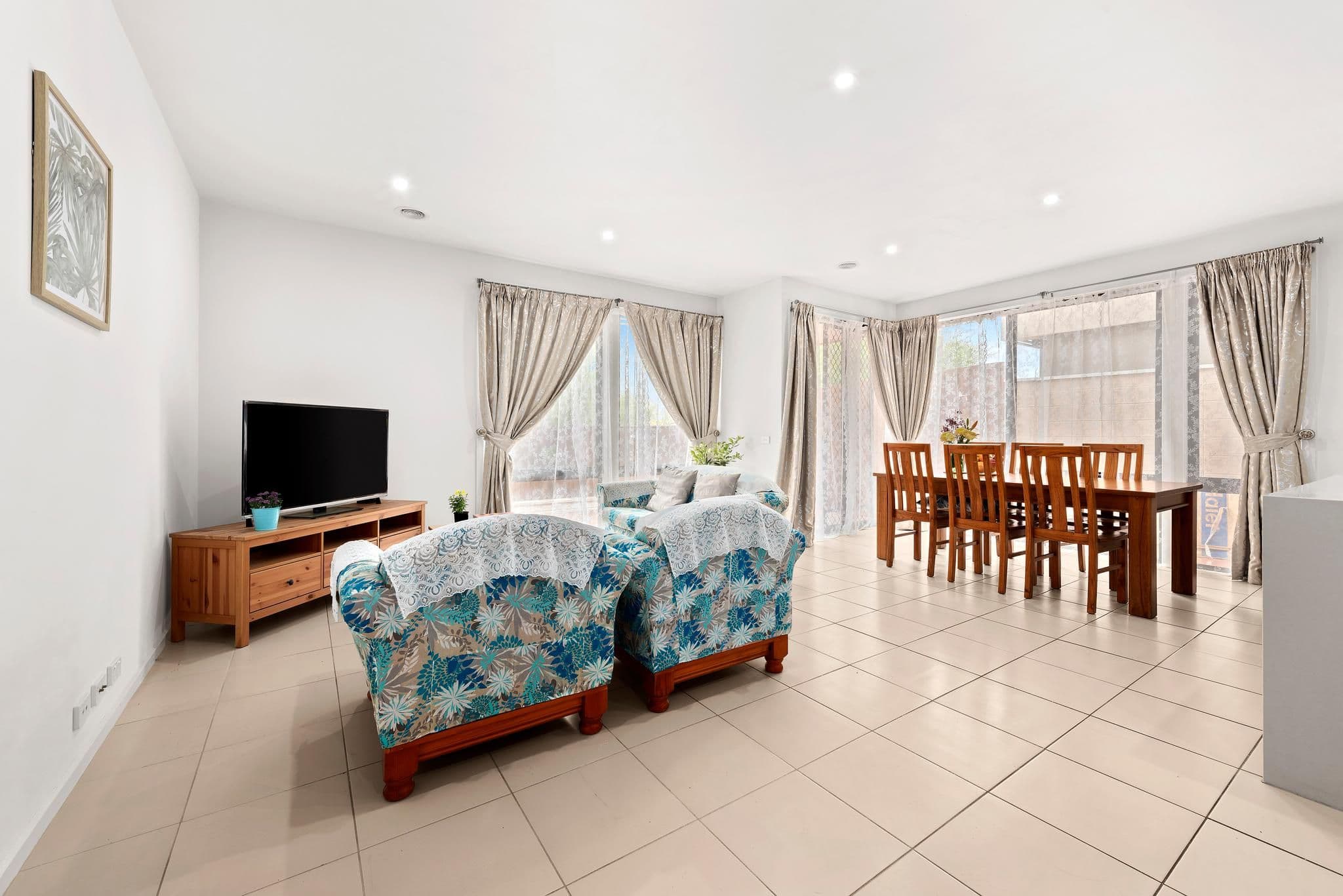 11 Burn Nar Look Drive, Burwood VIC 3125, Burwood - Thumbnail 2