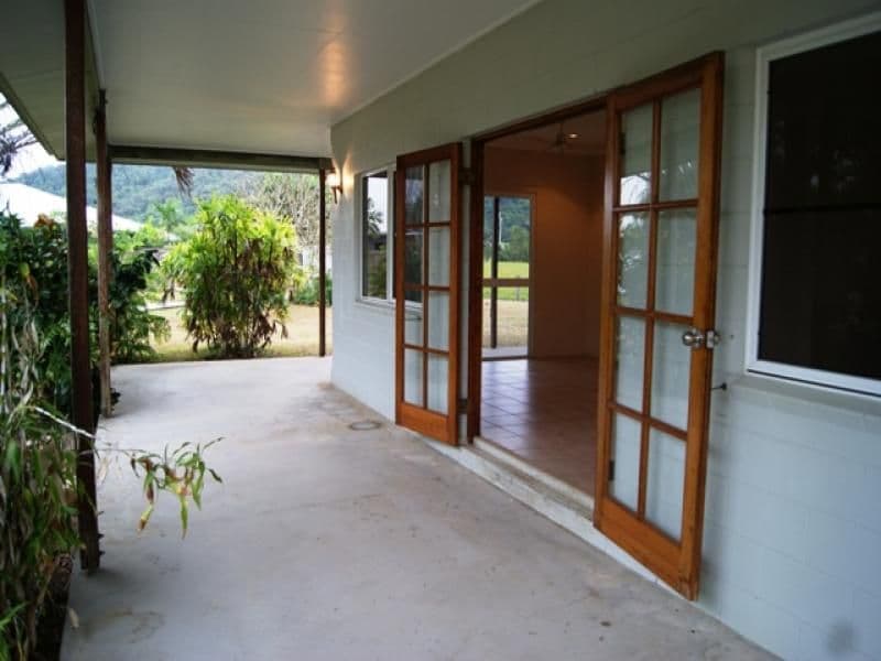 8 Jenae Close, WONGA BEACH QLD 4873, Wonga Beach - Thumbnail 2
