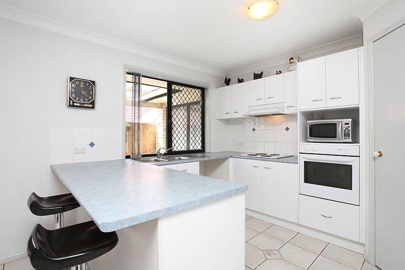 64 Oxford Parade, FOREST LAKE QLD 4078, Forest Lake - Thumbnail 4